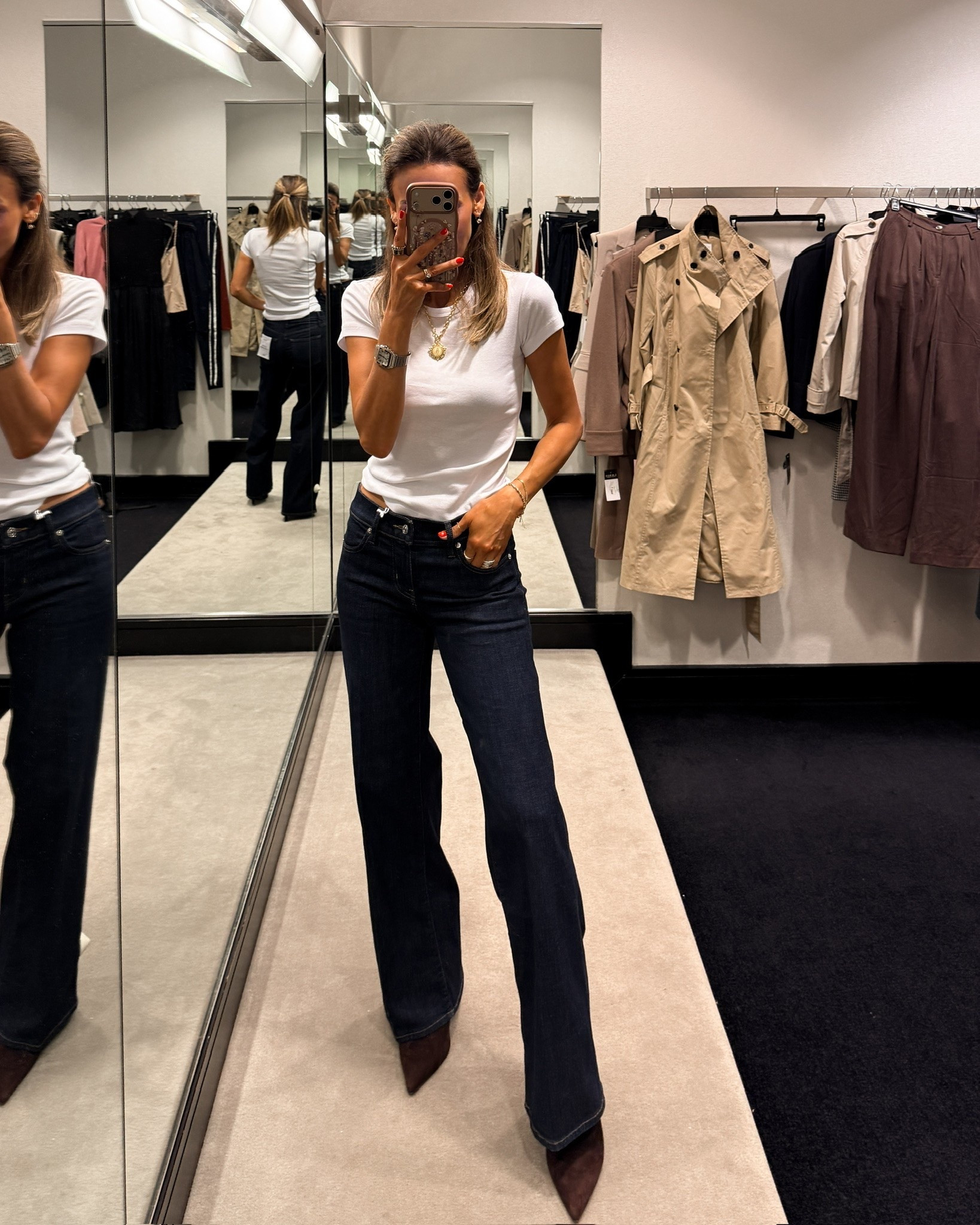 Living for these low rise jeans, super comfortable fit and stretchy, they make a great everyday jean

#LTKSaleAlert #LTKSeasonal #LTKootd