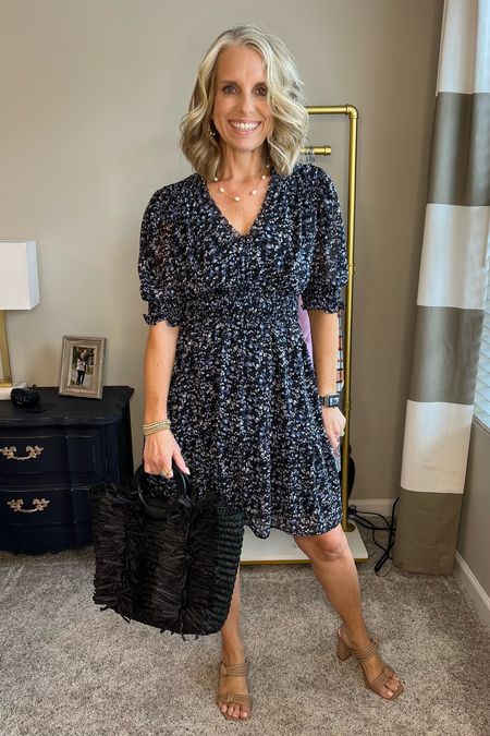 Love this bag and it’s in sale. 
Easy to wear dress perfect workwear and looks great with a Balzer (use code LISA10 )
Chico’s 
Gibsonlook 

#LTKSeasonal #LTKstyletip #LTKsalealert