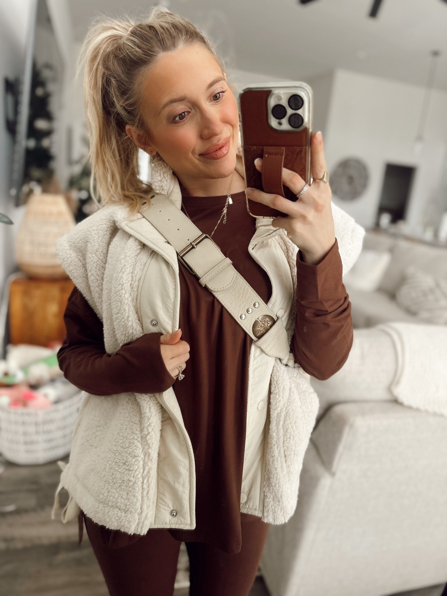 Got my @merit tinted sunscreen on + complexion stick so easy / light weight + nontoxic! My makeup routine literally takes me 5 mins 😅✨

#LTKselfcare #LTKmorningroutine #LTKBeauty