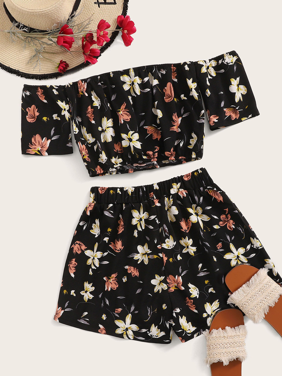 Floral Off-the-Shoulder Crop Top & Shorts Set | SHEIN