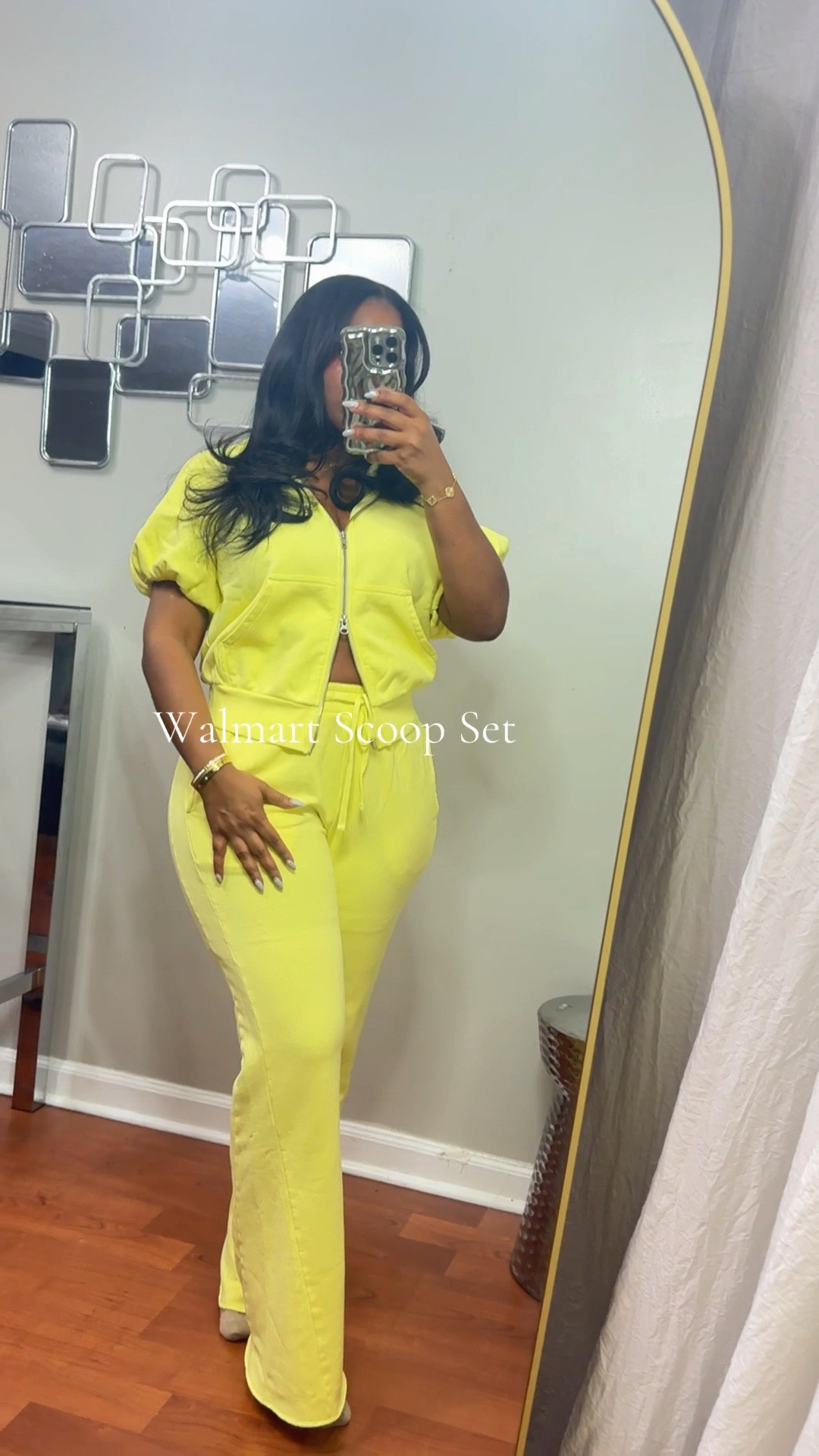 Walmart scoop Set.

I'm wearing a size extra small top and medium pants.

I'm 5"4 170lb hips 44
(Im standing on my tippy toes)

Scoop set Women's and Women's Plus Fleece with matching sweatpants.

#walmartpartner #walmartstyle @walmartstyle

I'm wearing a size Ex small top And medium bottom.

All of these items come in a variety of sizes and colors, so there's something for everyone!

walmart two piece set walmart fashion finds walmart fashion finds 2025
walmart must have walmart winter 2025
clothes

#LTKFindsUnder50 #LTKActive #LTKSaleAlert