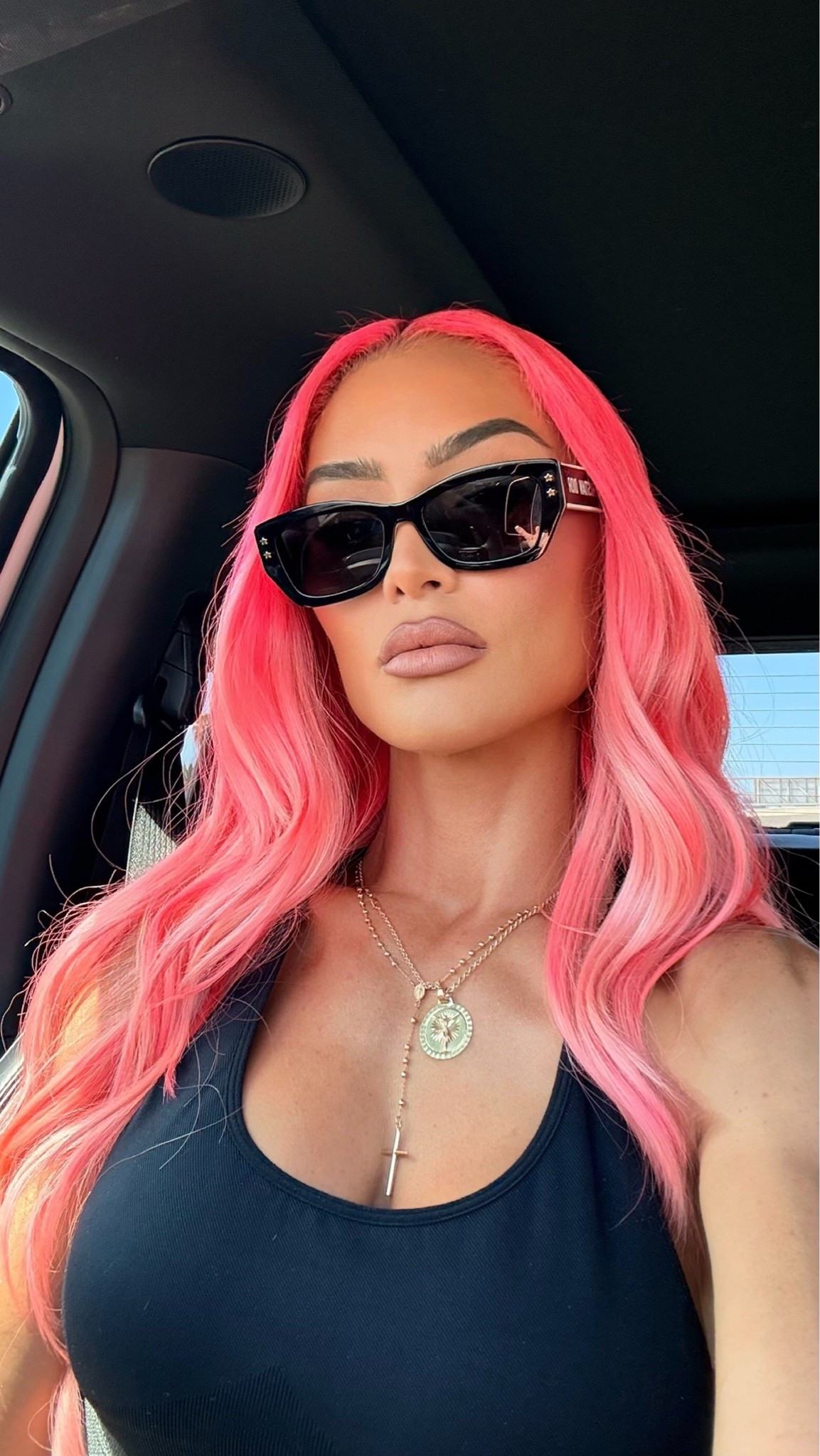 Dior sunglasses 😎

#LTKU #LTKOver40 #LTKBeauty