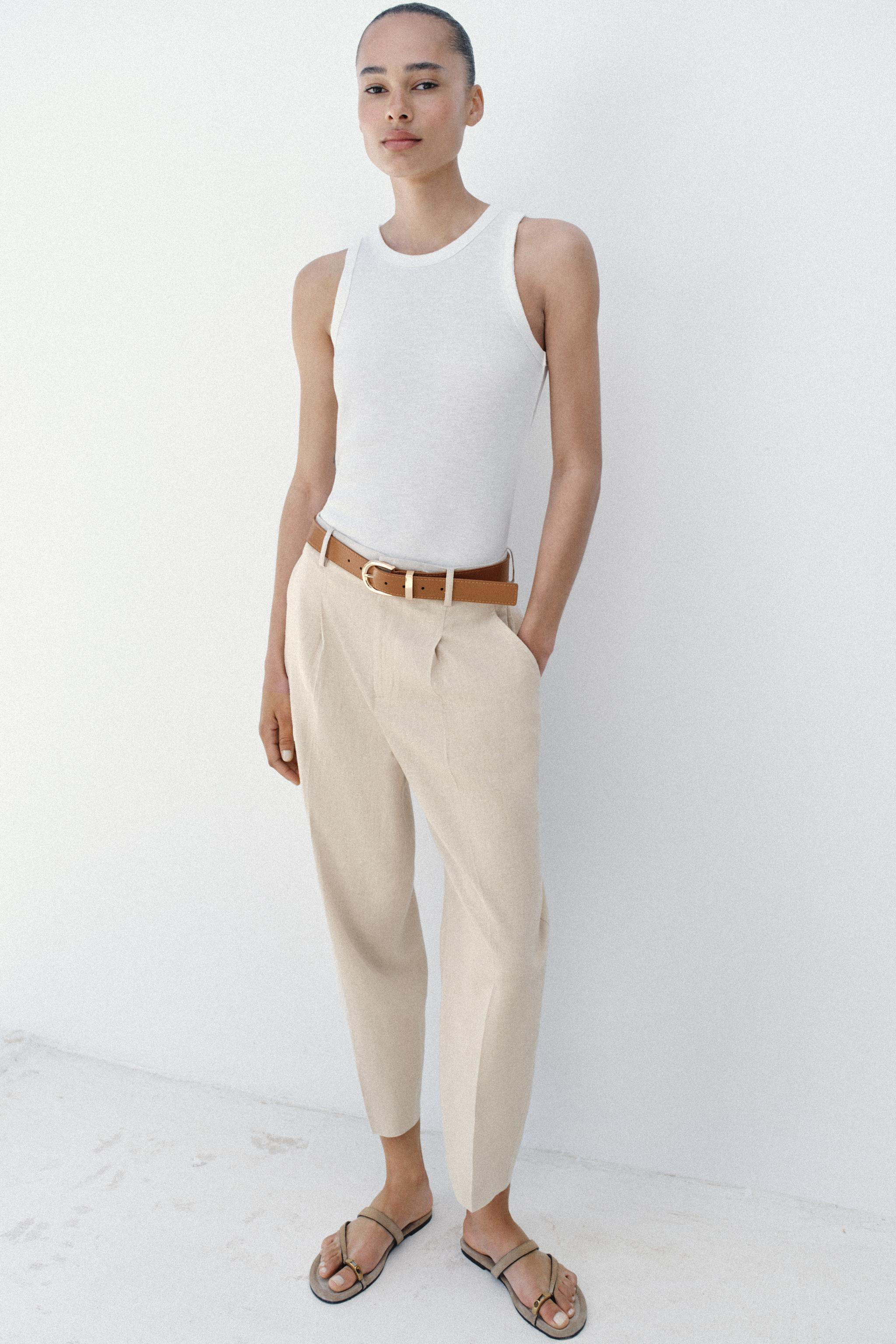 PANTALONI CON LINO PINCE CINTURA | Zara US