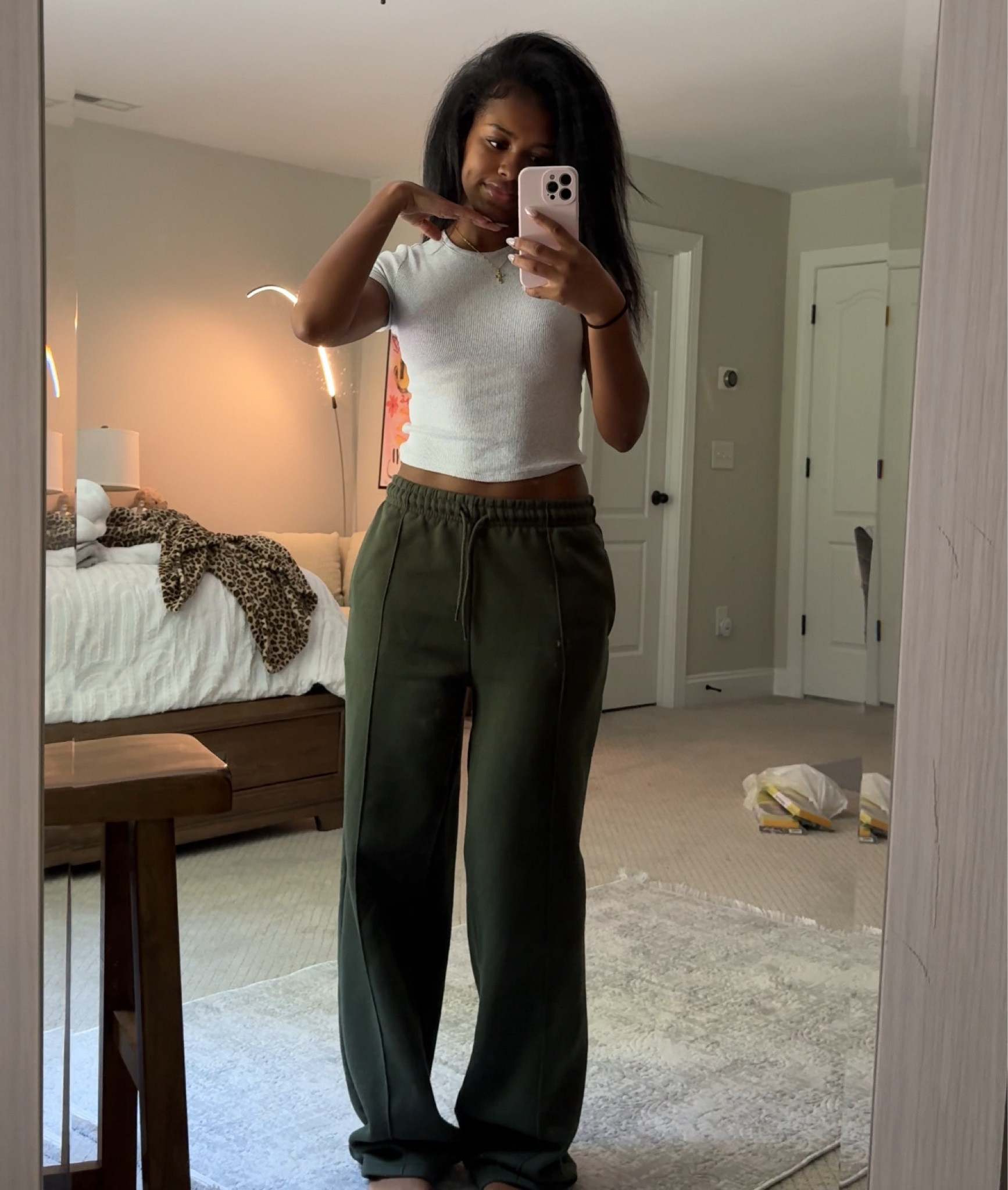 cozy hoodie & sweats set 🧸