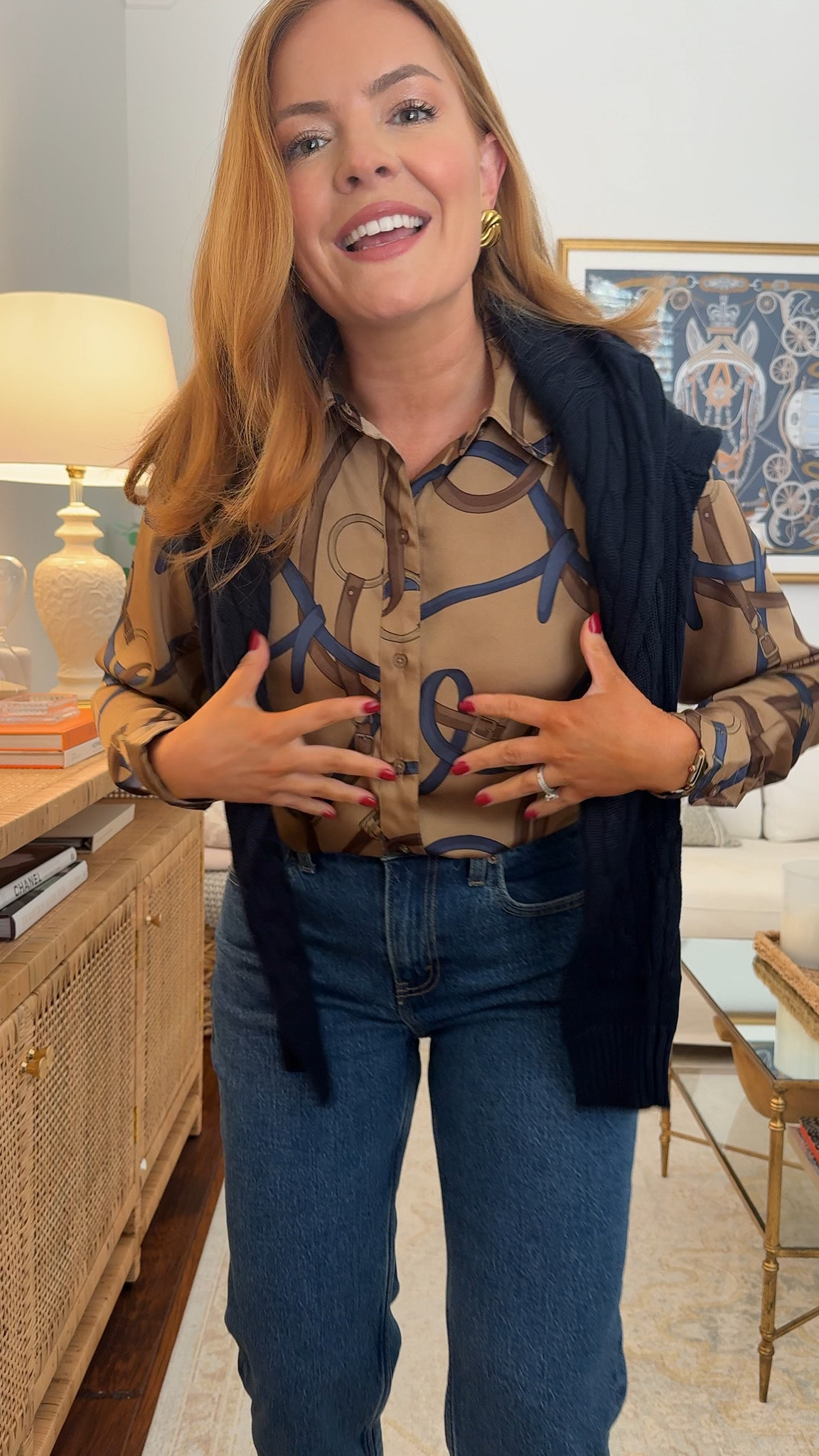 Wearing size small in everything shown!

@macys casual but make it comfortable: a printed silk blouse with a soft cardigan draped over the shoulders and cuffed straight-leg jeans. Proof that jeans can absolutely work for the office when the styling is right — polished on top, easy on the bottom.