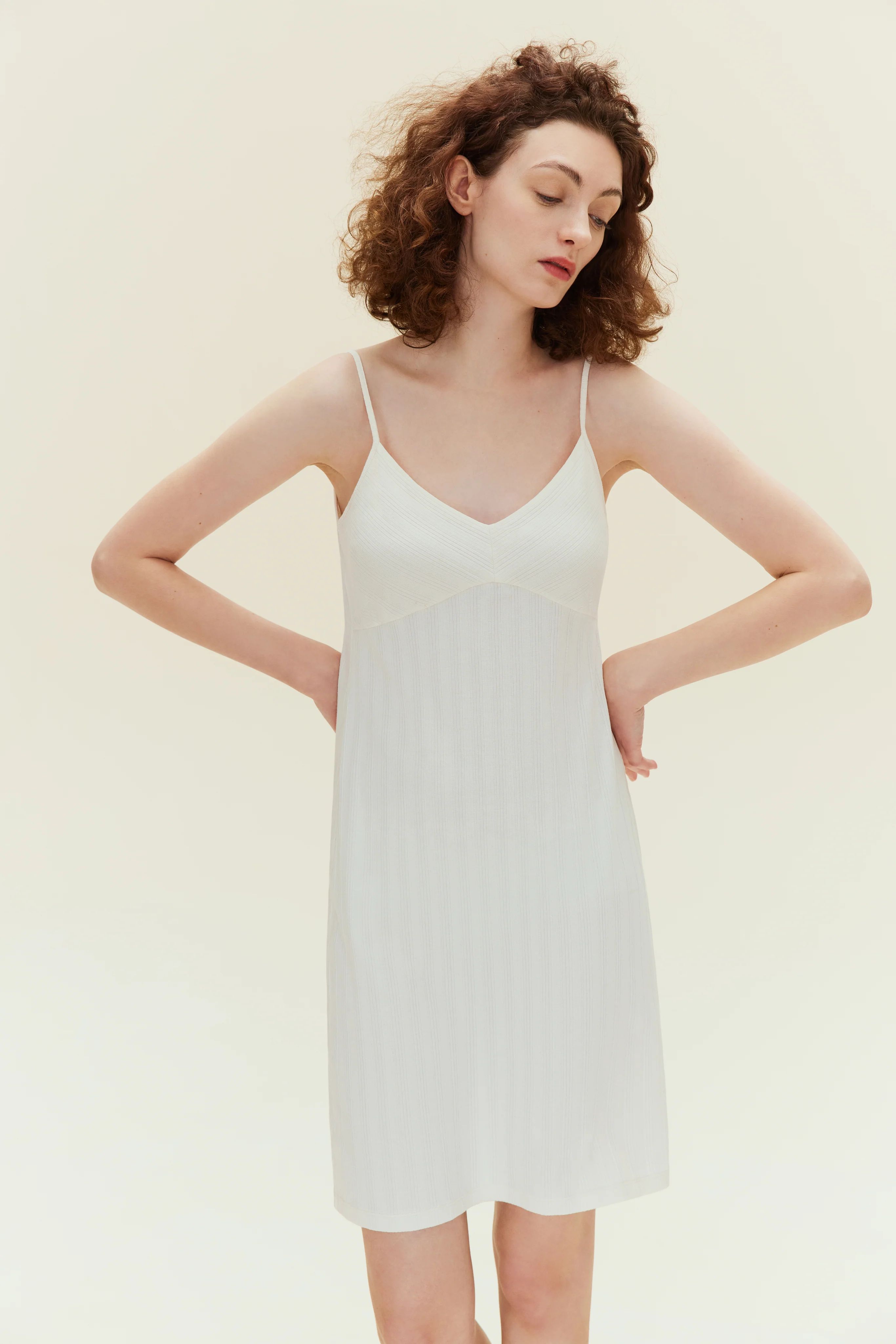 2021 NEW Laid Back Ribbed V-Tie Padded Slip Dress | NEIWAI