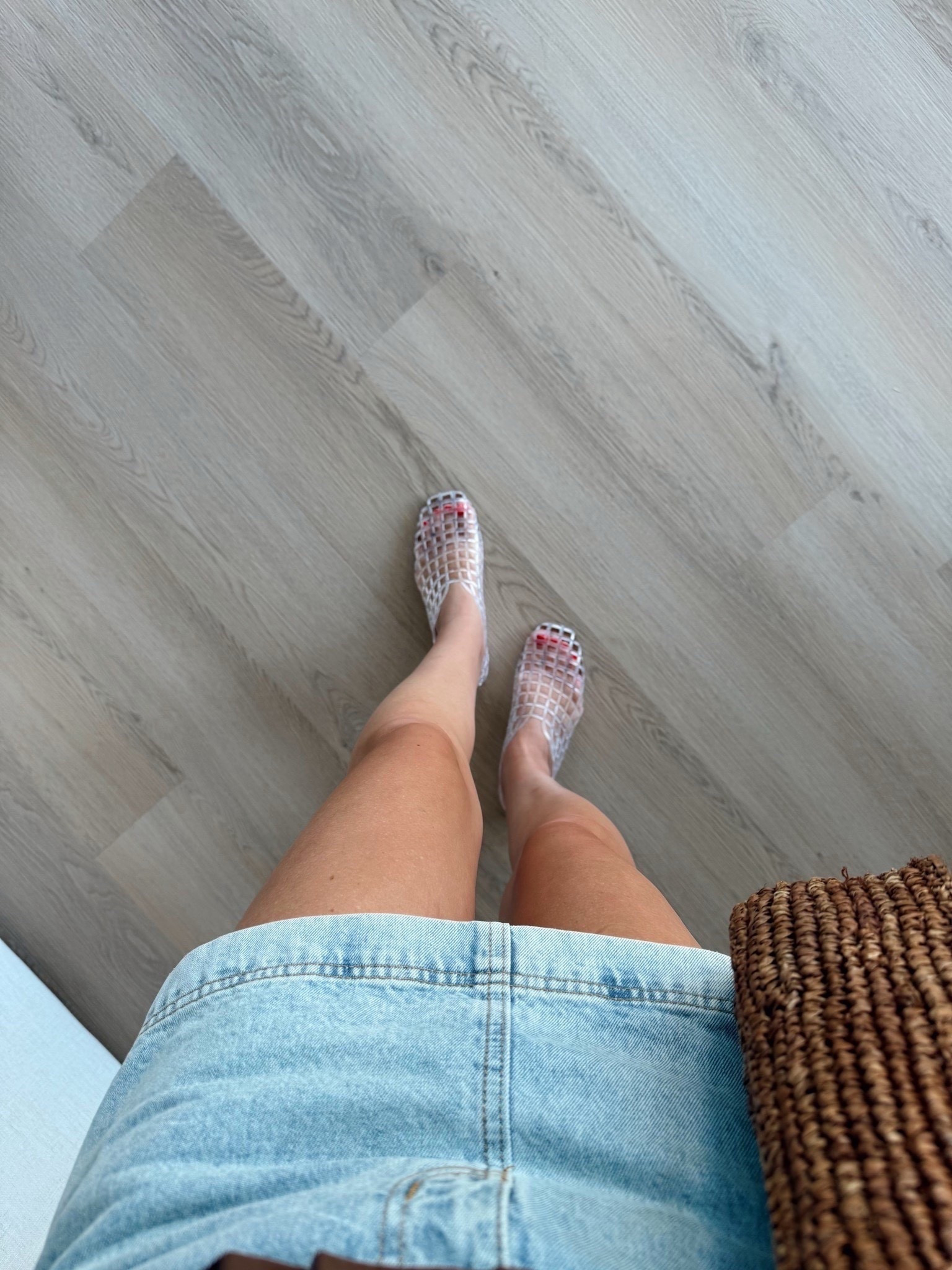 The cutest and comfiest jelly shoes from Amazon and on sale now!

Amazon finds, Amazon fashion, jelly flats 

#LTKSaleAlert