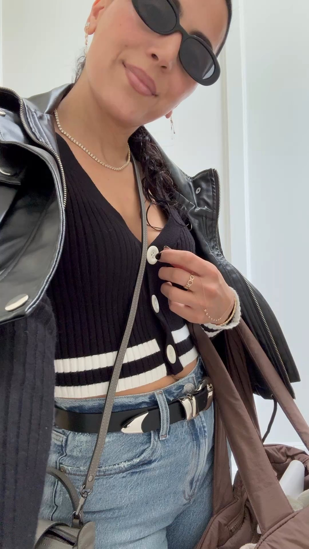 Saturday fit check mom style, with my stuffed diaper bag.


Mom vibes 
Parenting 
Mom style 
Motherhood
Diaper bag 
Mom of three
Weekend vibes 
Mom outfit 

#LTKSeasonal #LTKFamily #LTKKids