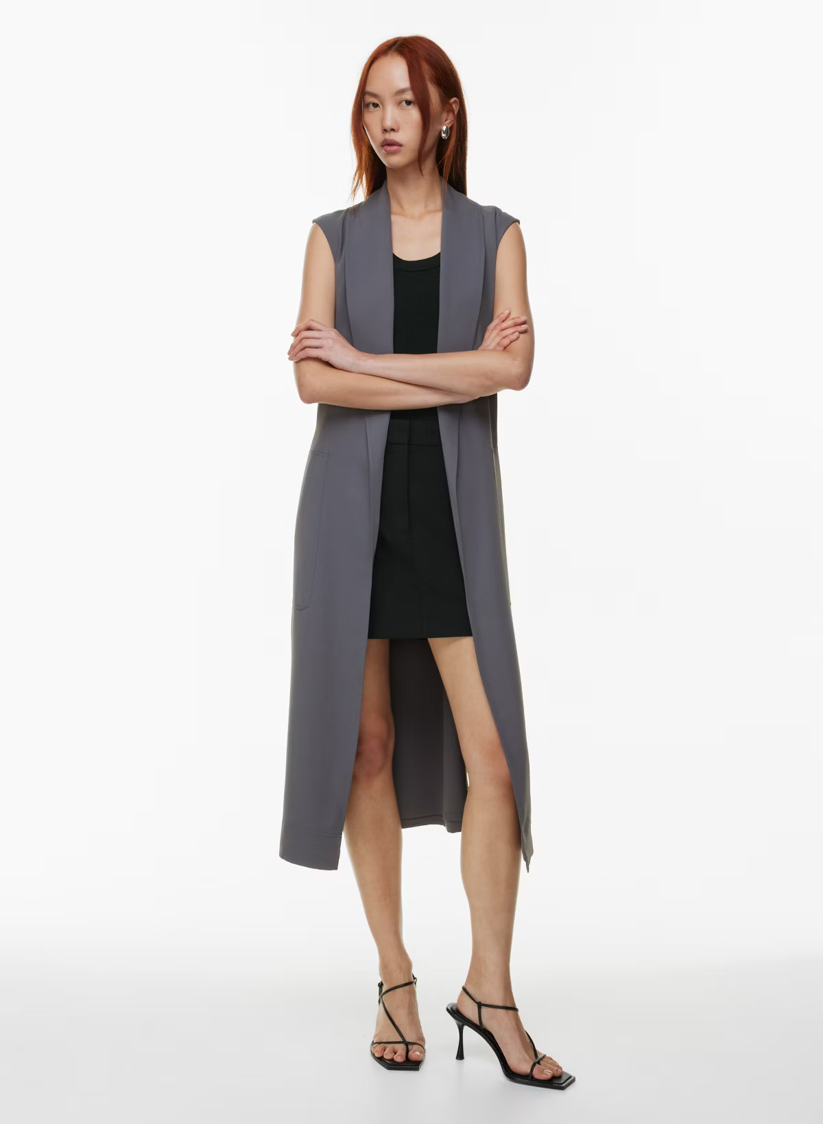 KAHLO SLEEVELESS ROBE | Aritzia