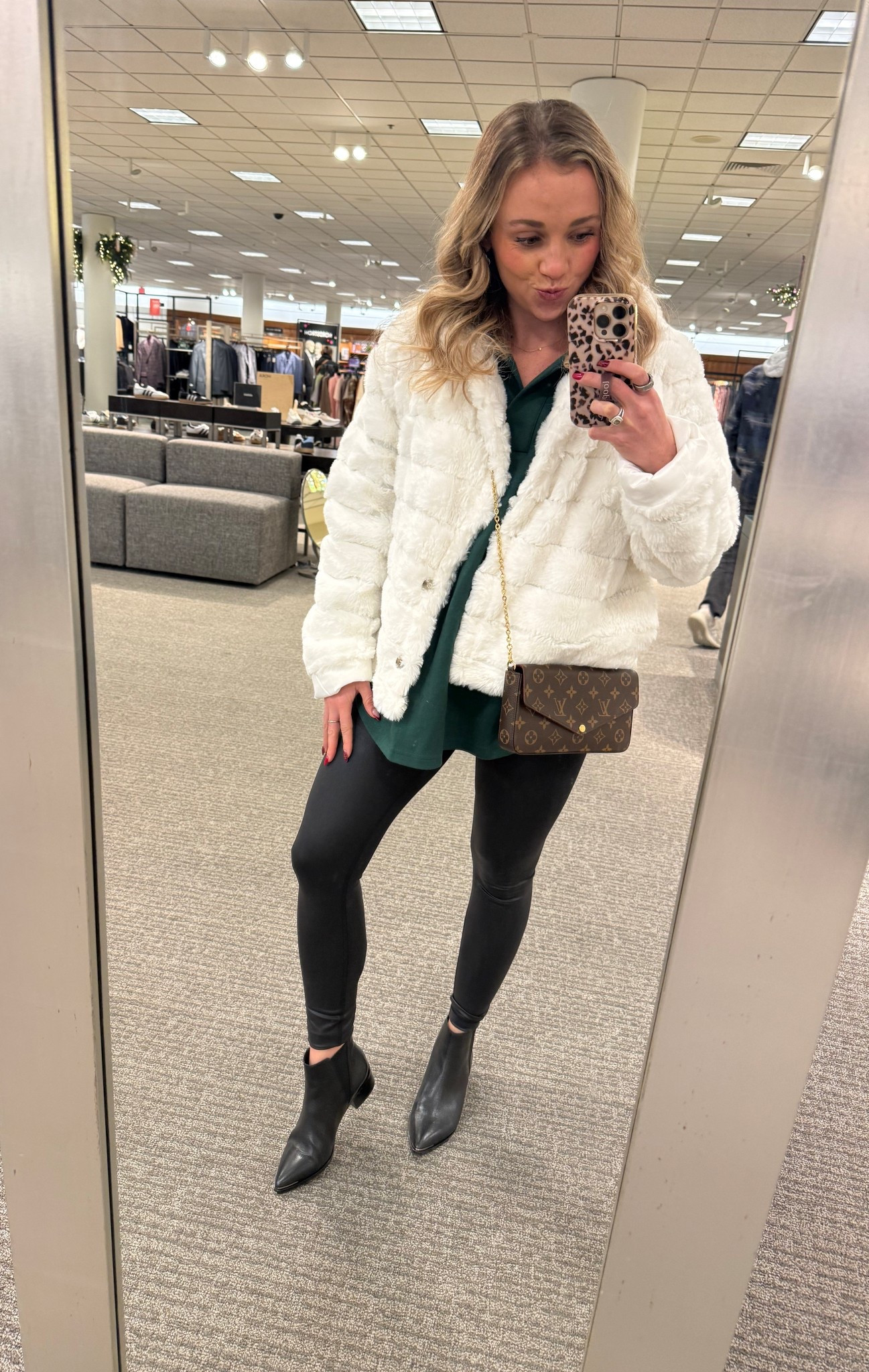 Shopping fit!! White fur jacket is form Papillon clothing but couldn’t find the link because it’s from a boutique.

#LTKHoliday #LTKootd