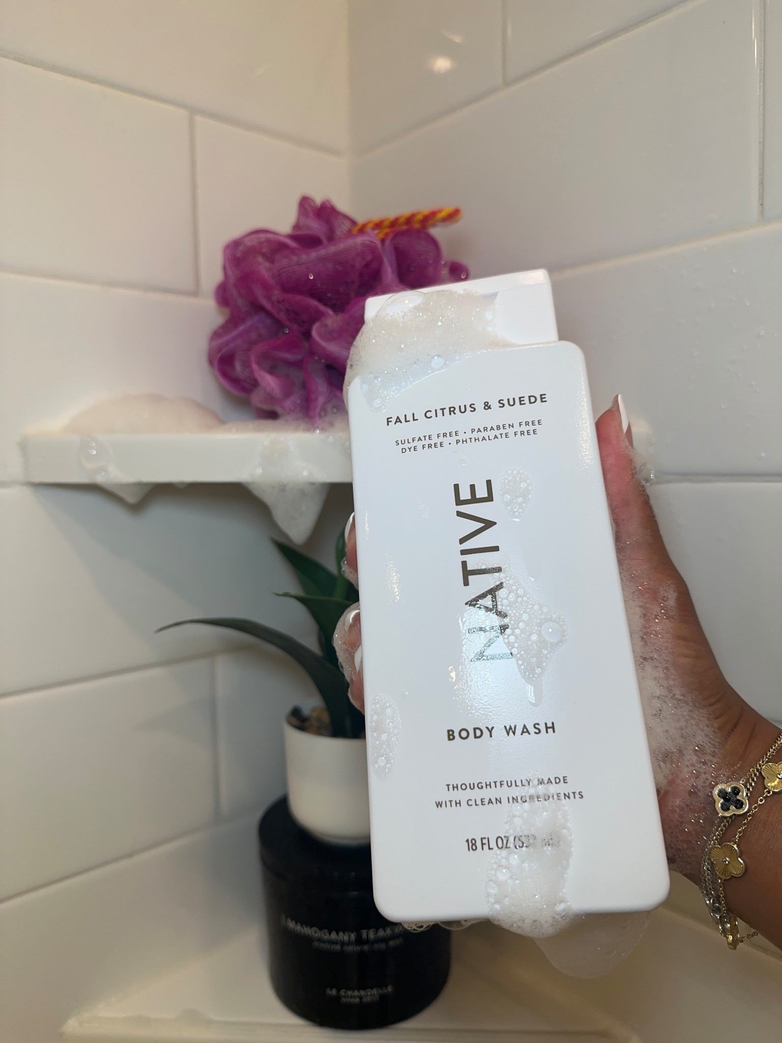 Unisex body wash that smells like leather with clean ingredients! 

#skincare #bodywash #nativebodywash #trending #Fall #musthave

#LTKFamily #LTKMens #LTKBeauty