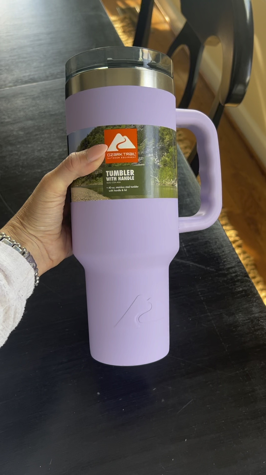 Walmart 40oz tumbler with over 10k reviews 
Comes in so many colors 

#LTKFitness #LTKFindsUnder50 #LTKTravel