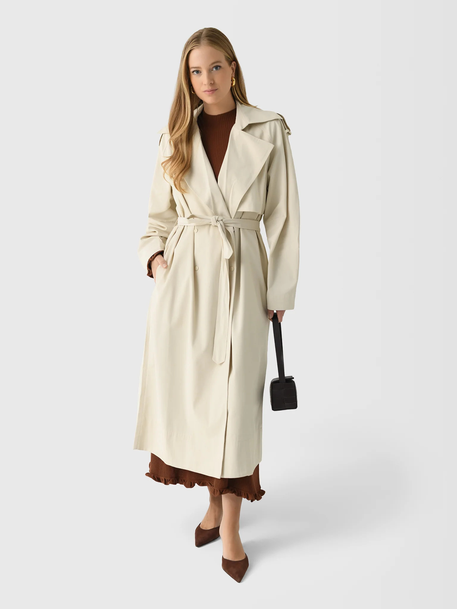 ST. AGNI
                      
                     Women's Relaxed Trench Coat | Saint Bernard