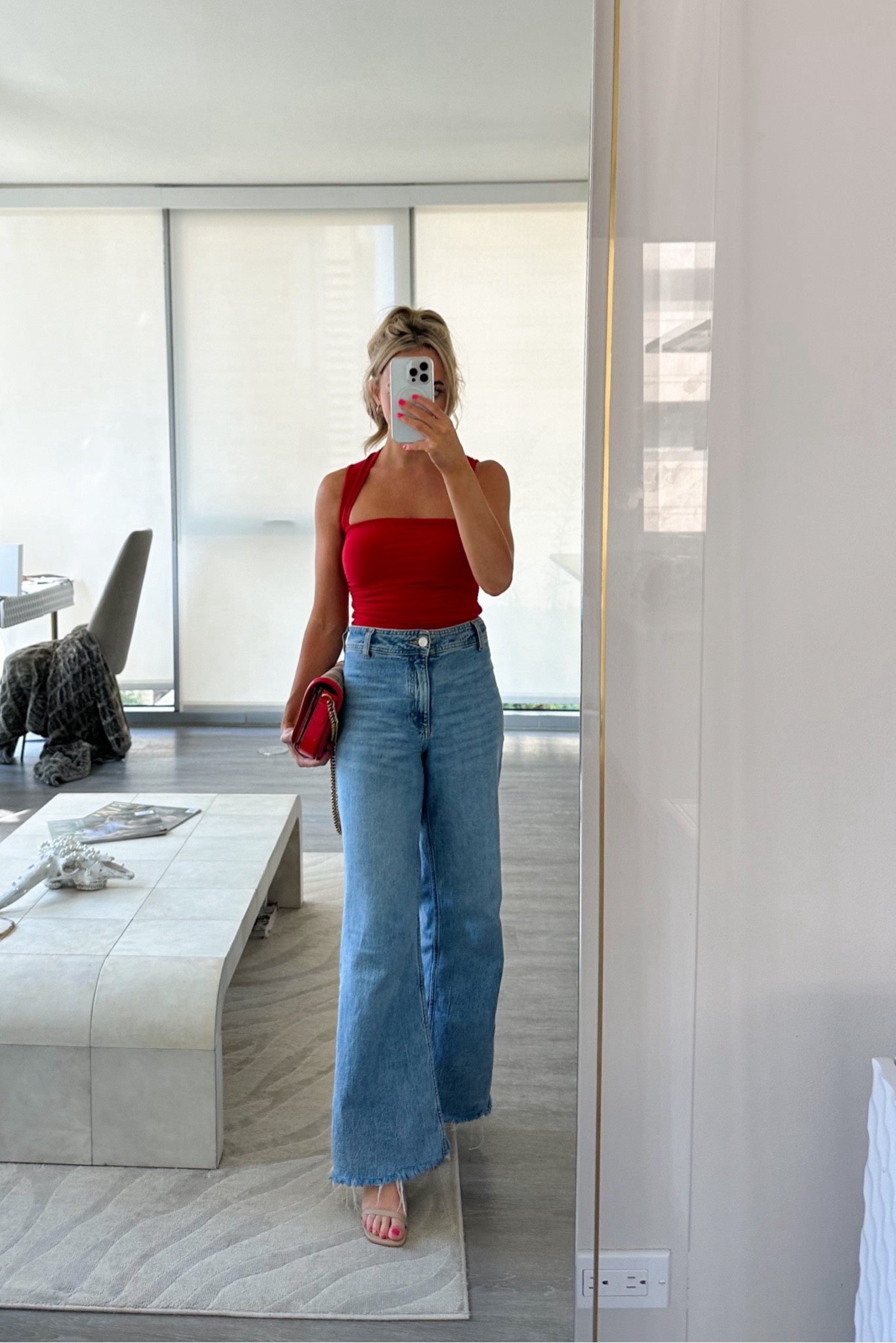 rounded up going out tops


Chicago outfit, happy hour, Abercrombie, Nordstrom outfit, going out outfit, fashion, daily outfit 

#LTKFallSale #LTKU #LTKItBag