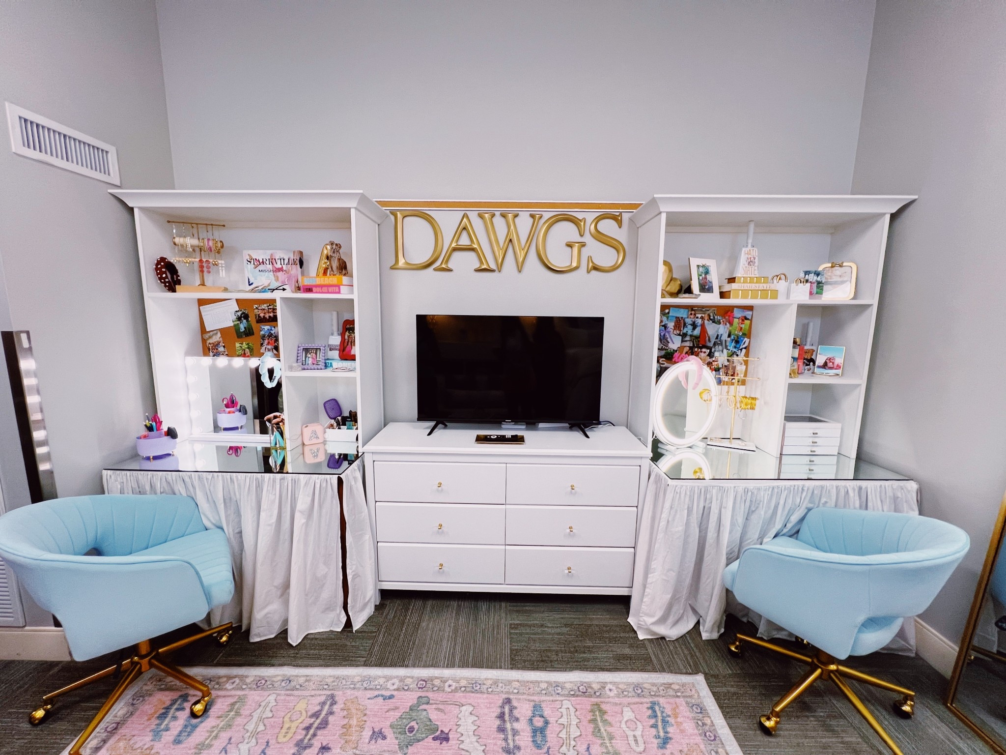 dress between desks!!

#LTKSeasonal #LTKU #LTKHome