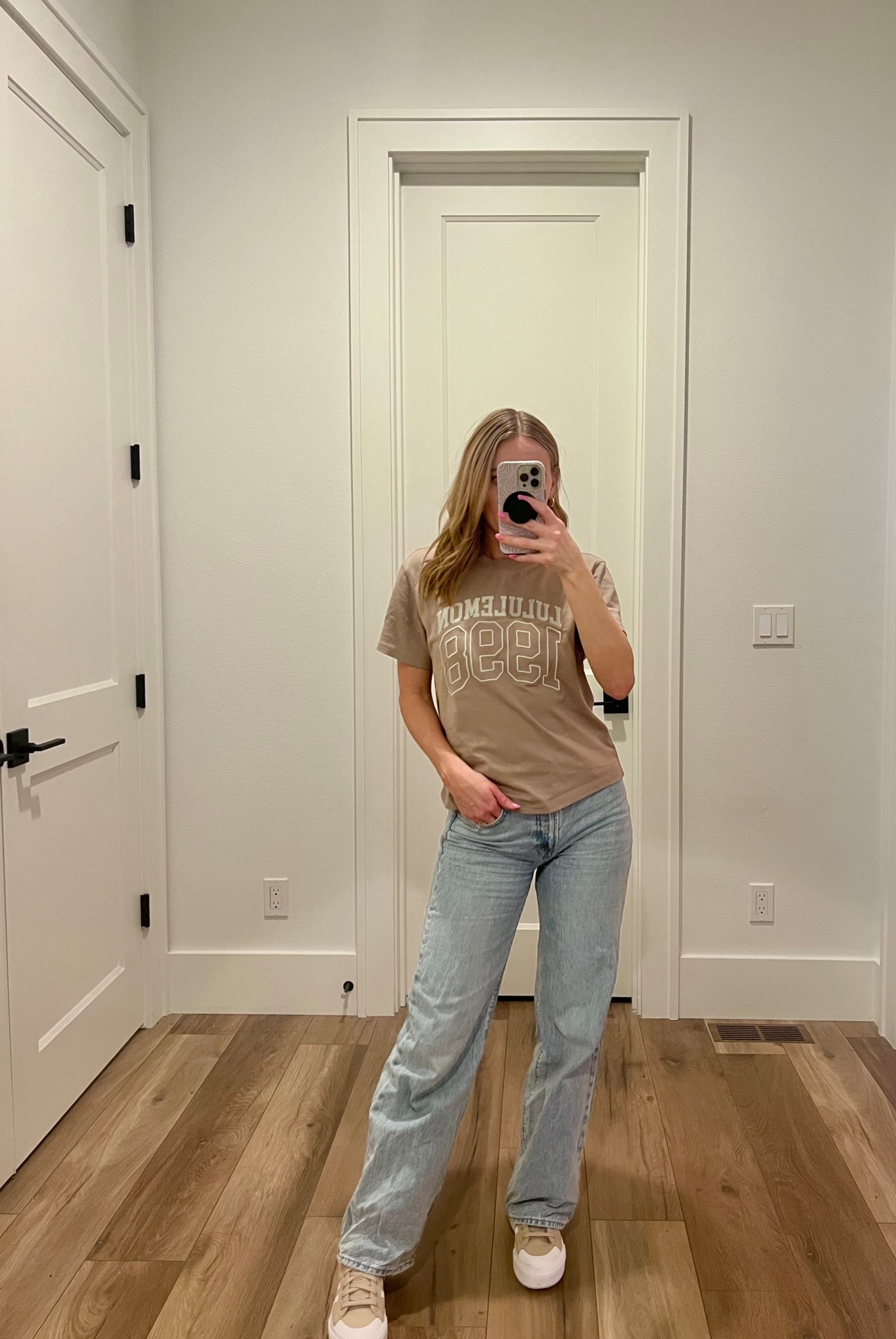 New fave shirt from Lululemon pairs perfect with these platform adidas 🤌🏻