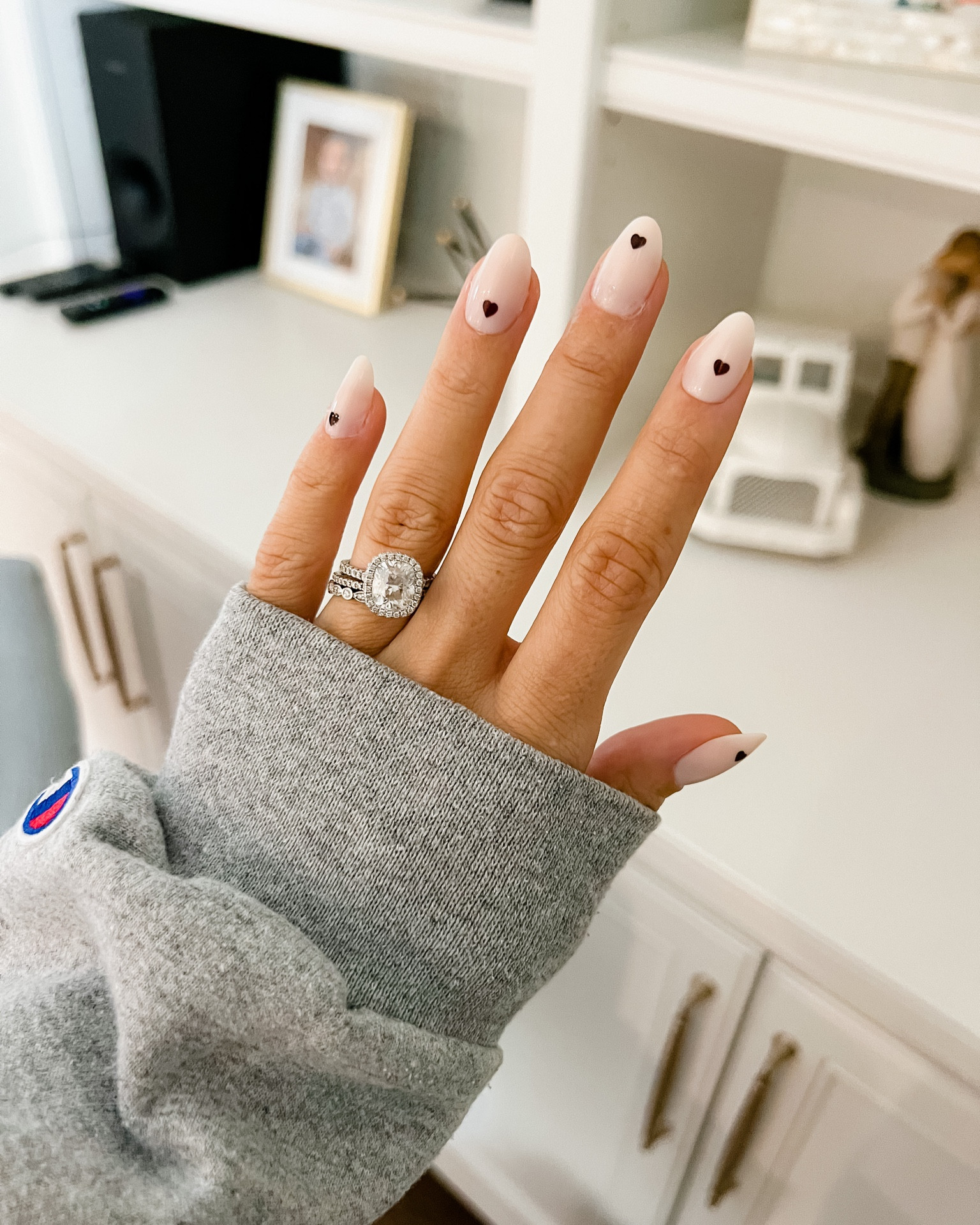 $10 press on nails. So clutch when you have littles and can’t get to the salon regularly! 😍Nail inspo mom nails almond shape nails quick nails 

#LTKbump #LTKbeauty #LTKstyletip