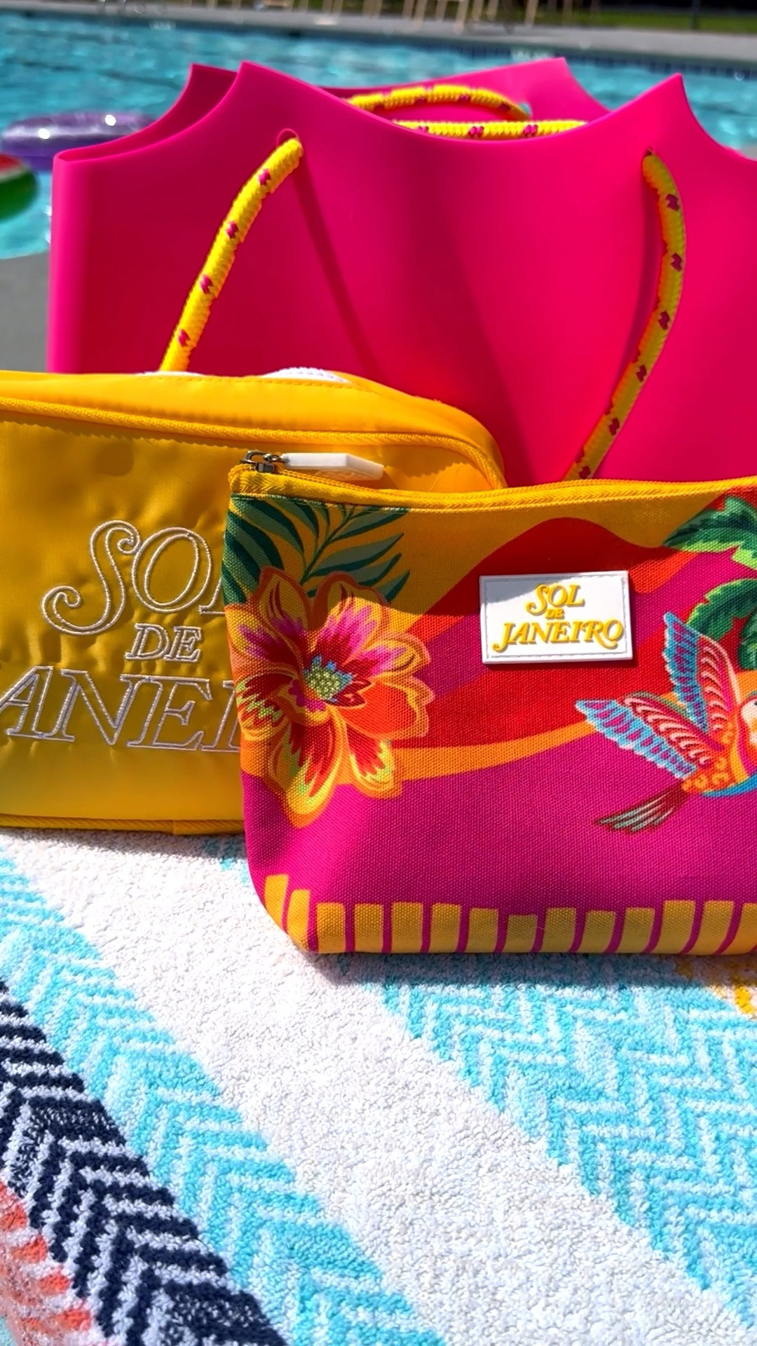 Was gifted this summer set, like how perfect are these bags? Linked a set that’s similar and includes a precious tote. 🌅💛🍑🩷

#LTKBeauty #LTKSwim #LTKFindsUnder100
