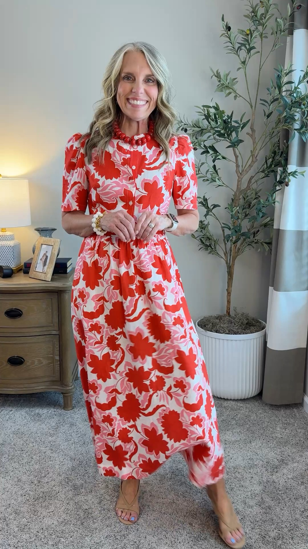 What a beautiful linen dress. I’m wearing a size 2

#LTKdayinmylife #LTKWorkwear #LTKOver40