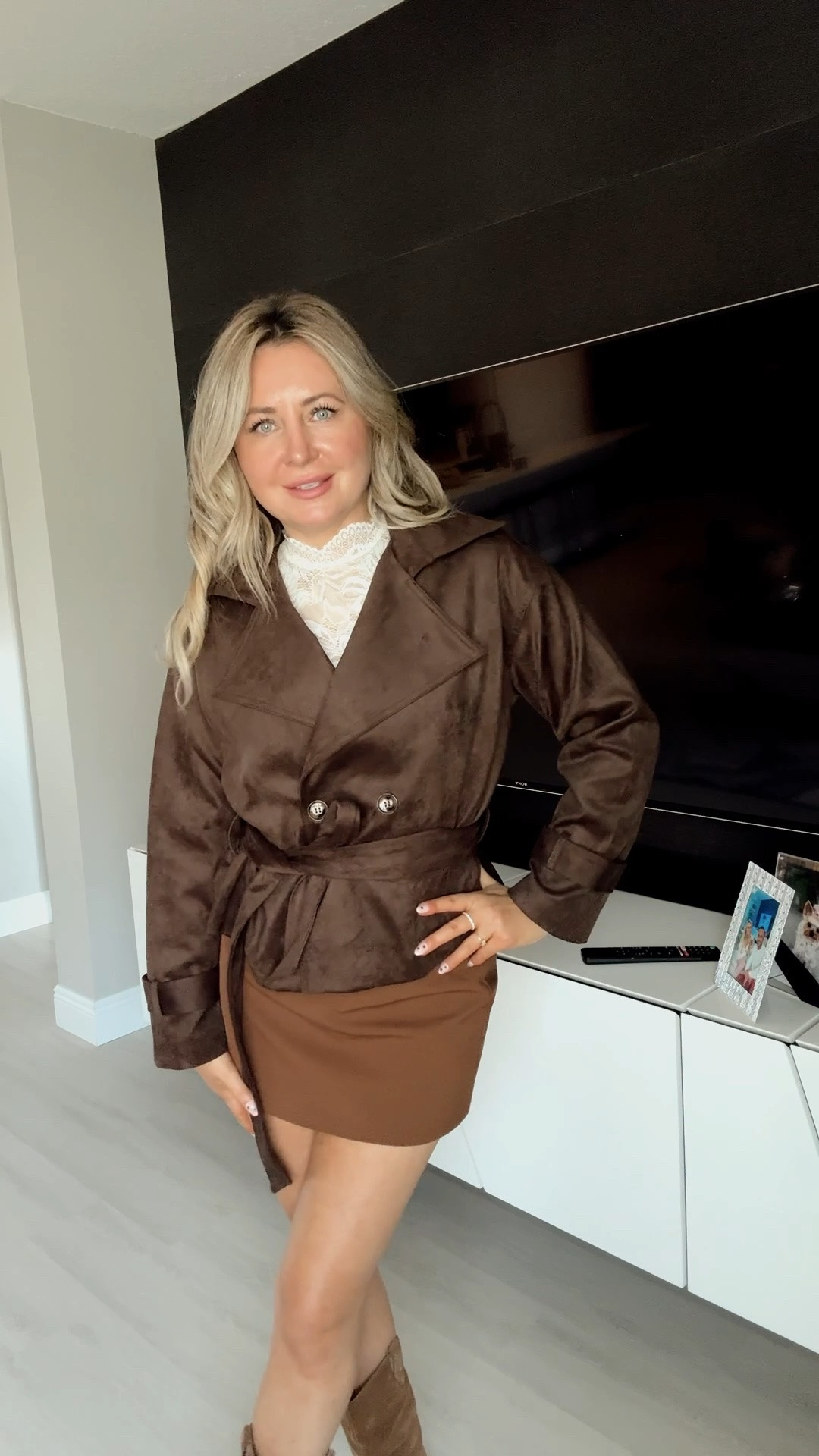 Gorgeous suede jacket from @CIDER 

#fall #jacket #brown #cider

#LTKgrwm #LTKdayinmylife #LTKootd