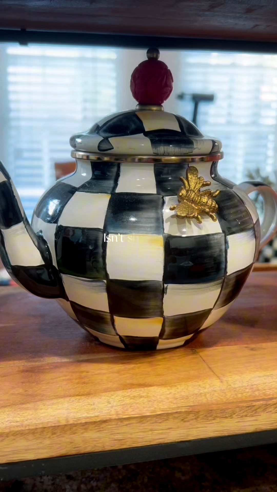 One of my favorite timeless kitchen pieces 🤍
The MacKenzie-Childs Courtly Check tea kettle is one of those items that instantly elevates your kitchen and makes everyday rituals feel special. The iconic black-and-white Courtly Check design is classic, not trendy, and works beautifully in both modern and traditional homes.

If you love cozy kitchen decor, classic home style, or collecting pieces you’ll use for years, this tea kettle is such a good investment. It’s functional, beautiful on the stovetop, and adds that lived-in, joyful charm I’m always looking for.

I’ve linked it here along with a few other favorite elevated kitchen finds I reach for daily.

⸻

#MacKenzieChilds
#CourtlyCheck
#KitchenDecor
#CozyHome
#ClassicStyle
#HomeFavorites
#LTKHome

#LTKHome #LTKmomlife #LTKWedding