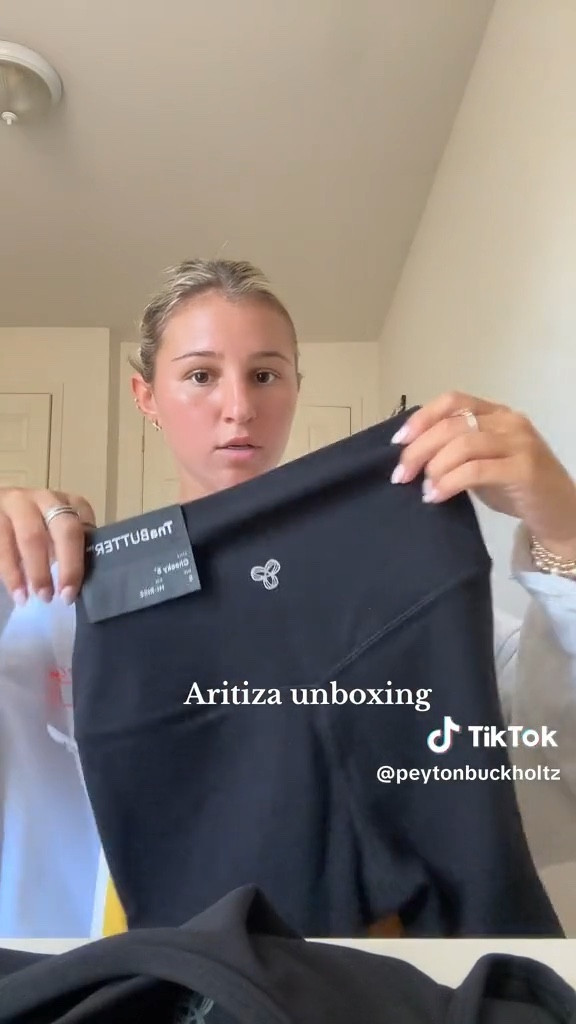 Aritzia Workout Haul 
socks M/L
Bike shorts size S
Bra tops size S

#LTKstyletip #LTKGiftGuide