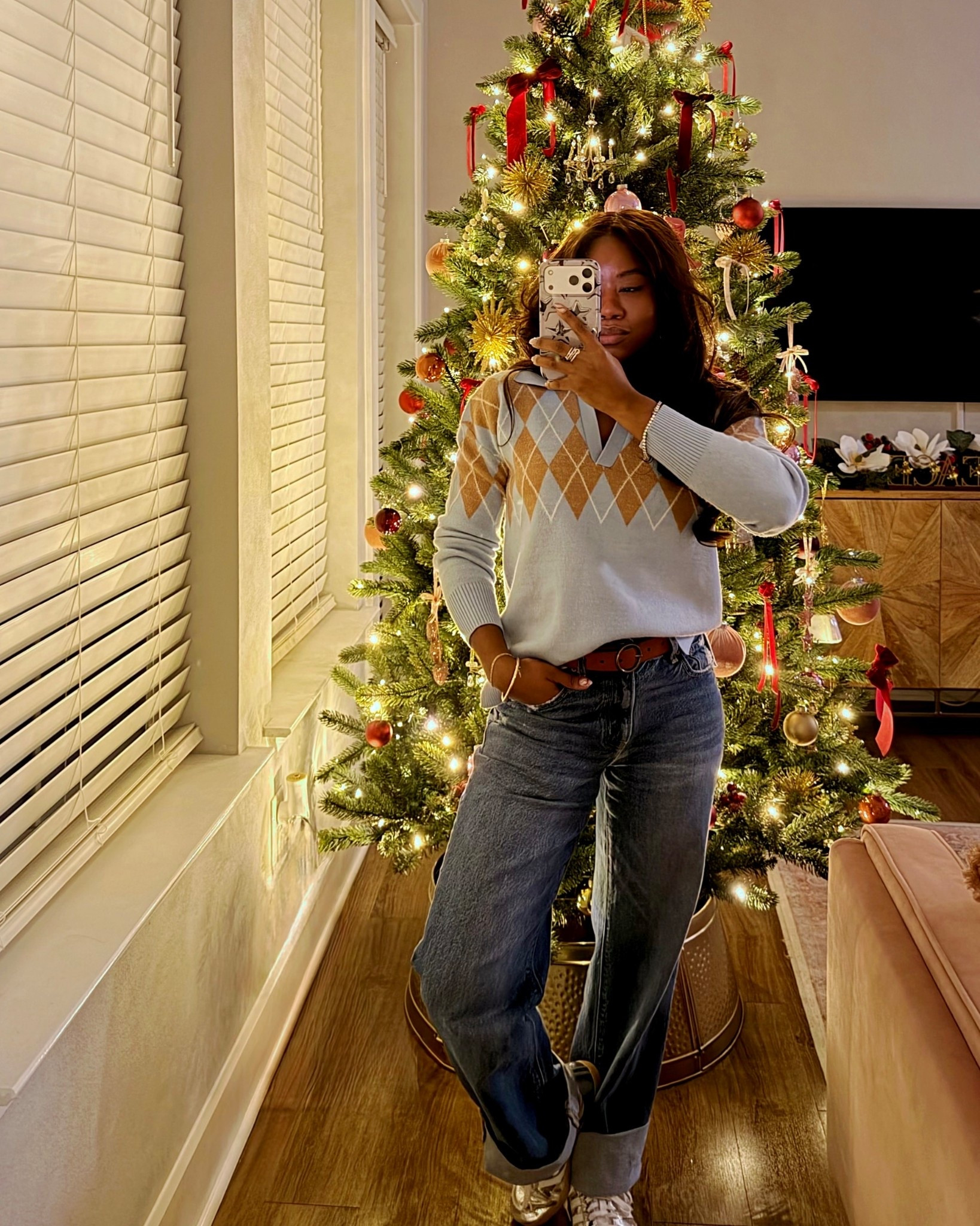 This is my go-to cozy yet polished look 🤍 The argyle sweater is such a classic—comfortable, flattering, and easy to dress up or down. Paired with relaxed denim and simple accessories, it’s the perfect everyday outfit for the holiday season and beyond. Effortless, timeless, and made for real life—definitely pieces you’ll reach for on repeat.

#LTKFindsUnder100 #LTKootd #LTKWorkwear
