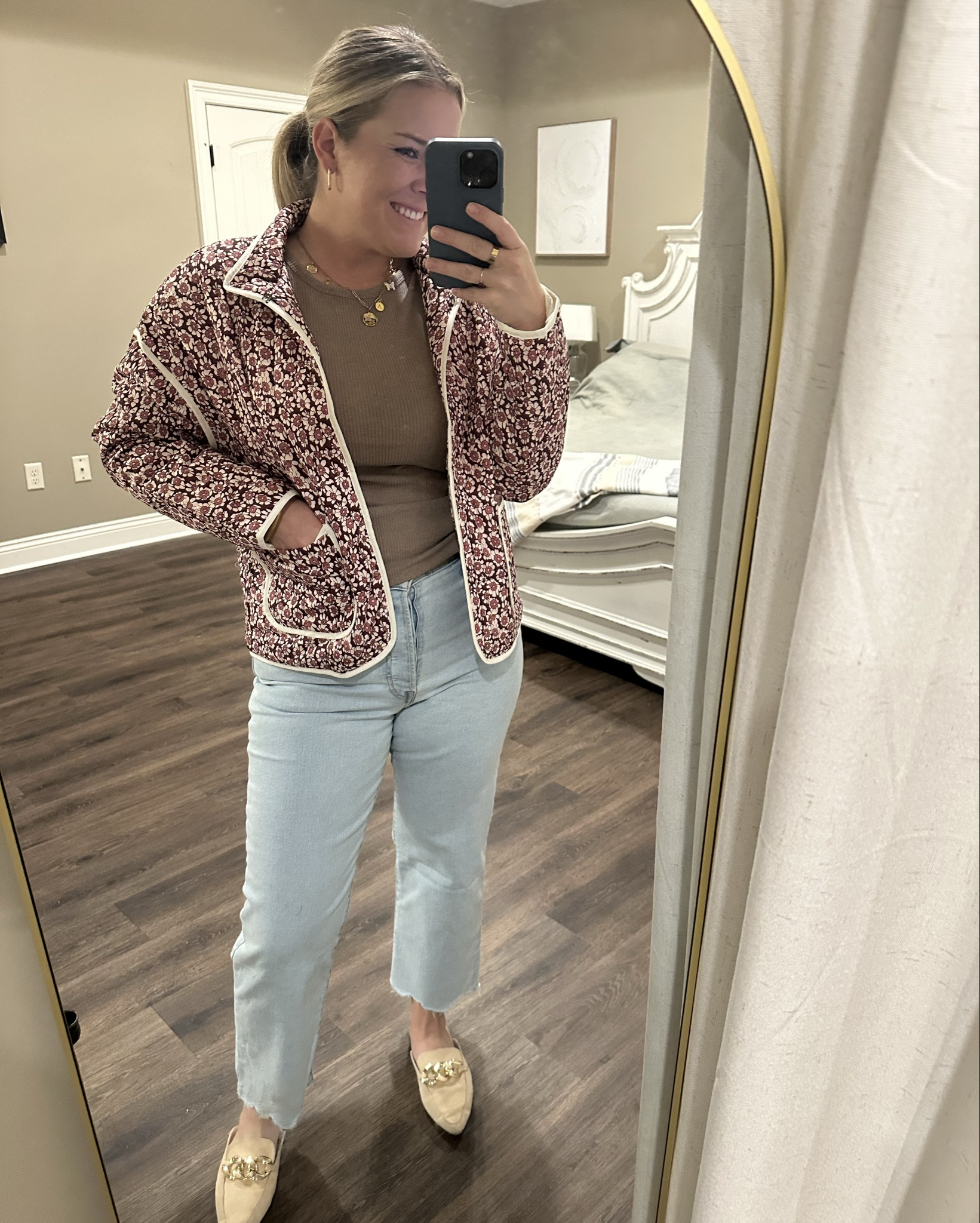 Floral jacket, puffer, pink, red jacket, winter, spring, crop jacket, Levi’s, jeans, casual

M-jacket
M-shirt
29-jeans
5’6” 160lbs#LTKHoliday 

#LTKFindsUnder50 #LTKGiftGuide