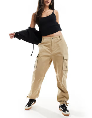 The North Face logo cargo trousers in beige | ASOS (Global)