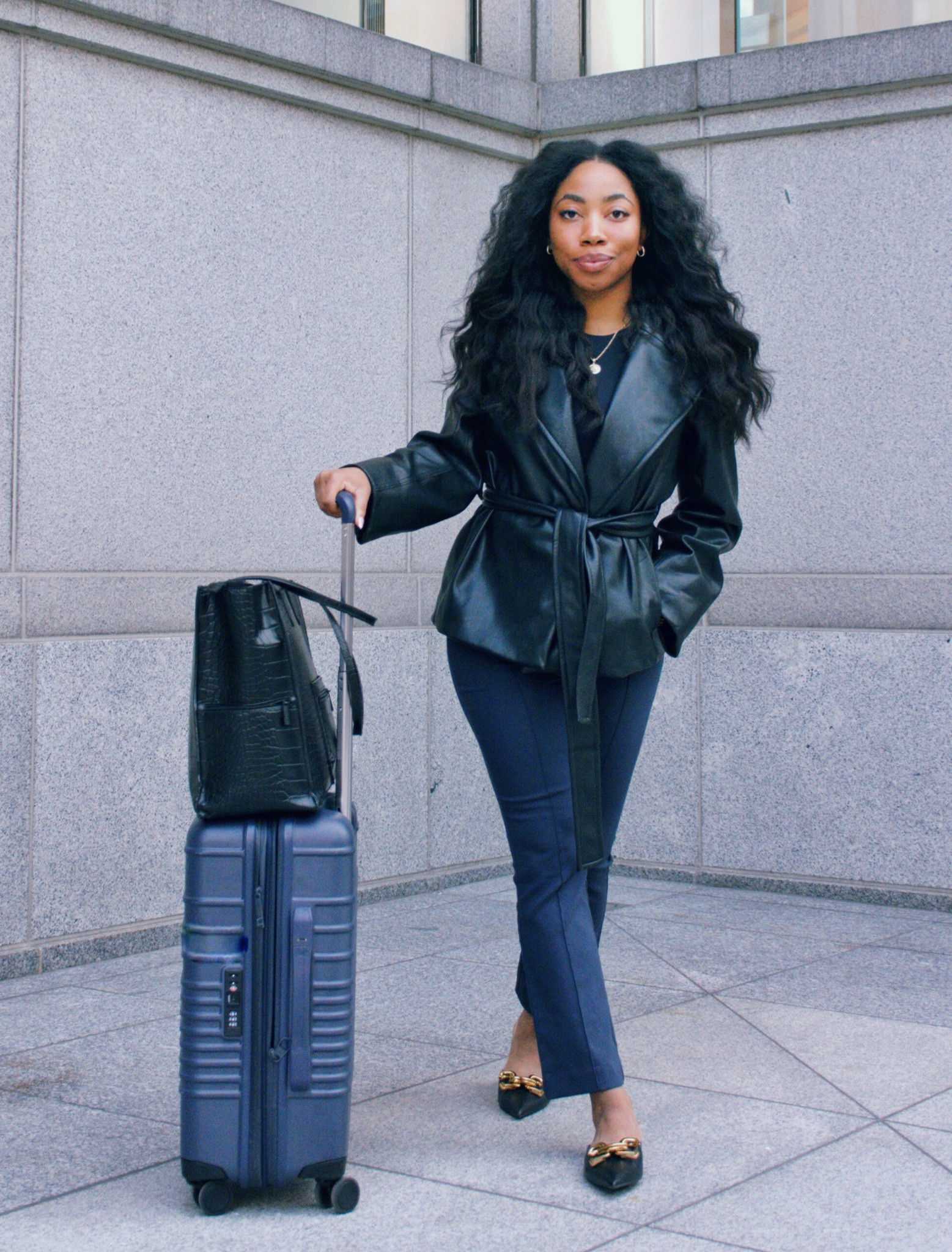 BEIS luggage navy carry on luggage with the BEIS work tote bag

#LTKworkwear