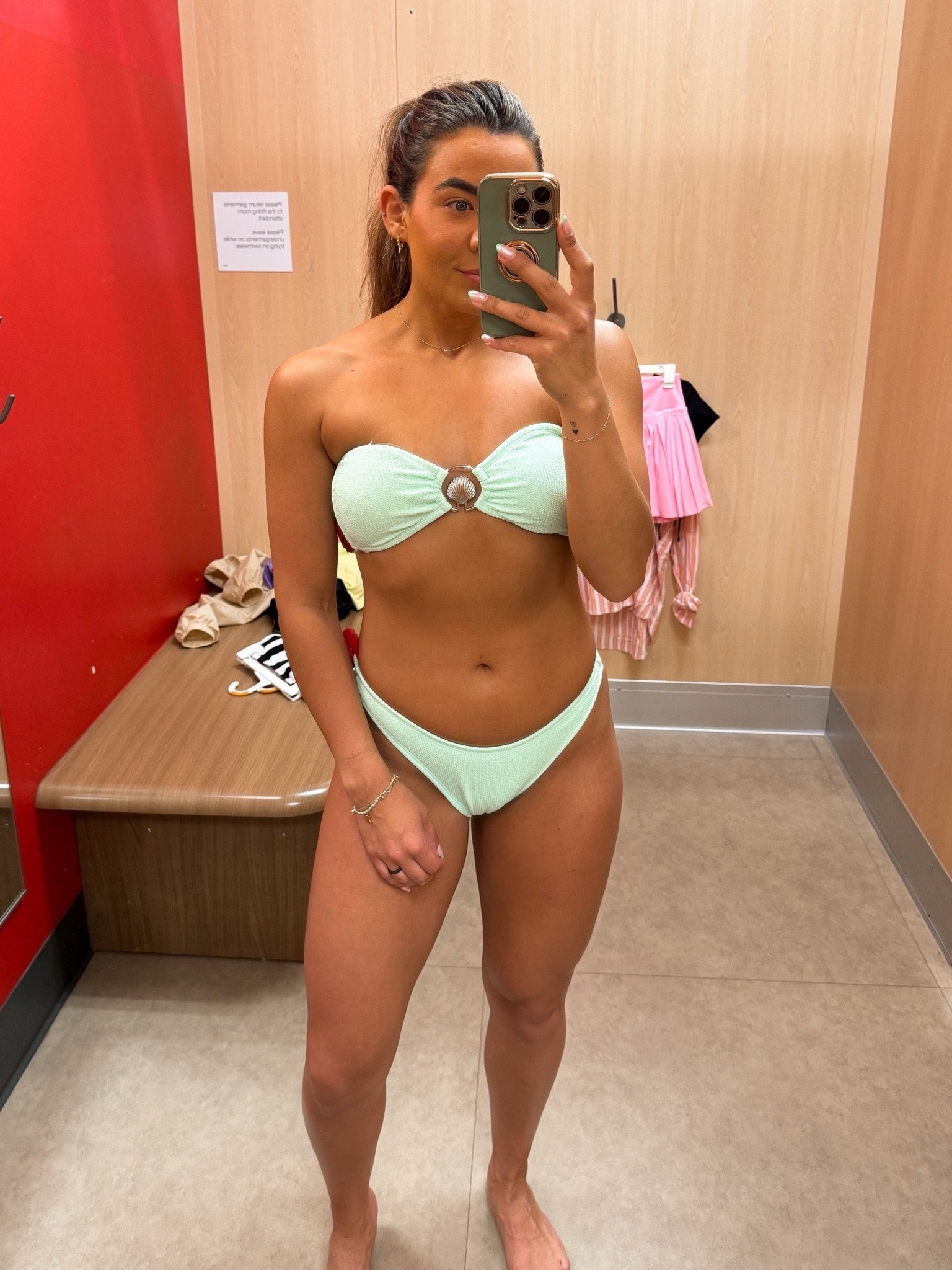 Shell bikini (small top & bottom)

#LTKstyletip #LTKswim #LTKfindsunder50