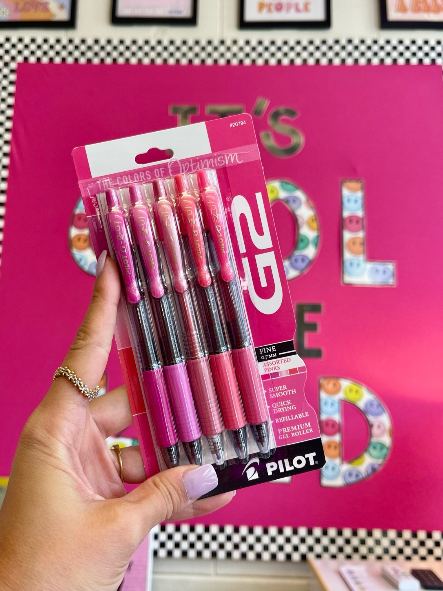 This teacher still loves her school supplies, especially when they make things like THIS🤩🩷

#LTKSaleAlert #LTKgrwm #LTKdayinmylife