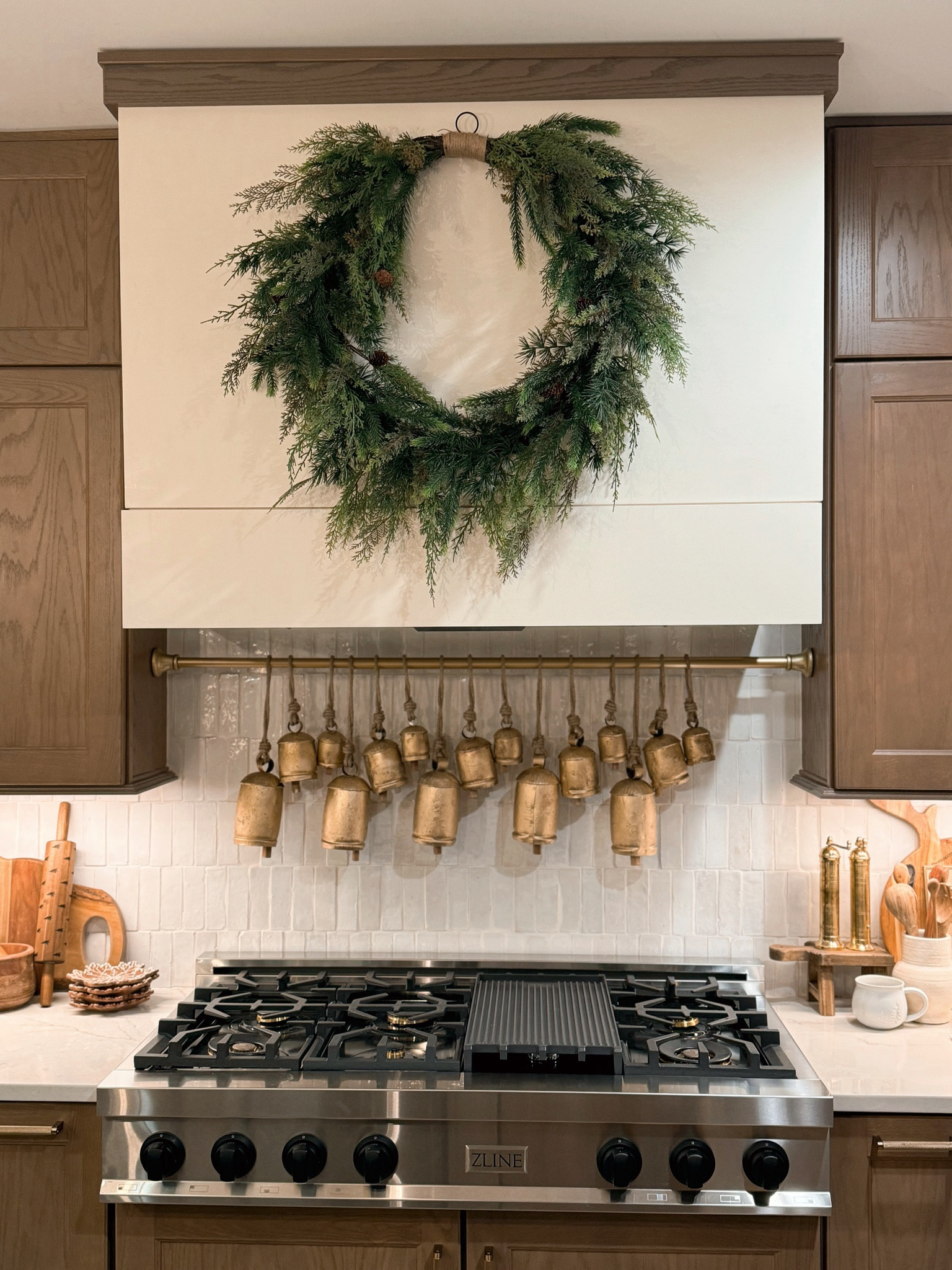 The cutest bell bar🔔🎄🎅🏼 I actually purchased the Amazon version of this but wanted to hang it here, so I substituted a gold shower rod so I didn’t have to drill any holes! So many variations you could do 🫶🏼 

Amazon home / holidays / decor / seasonal / Christmas / bells / kitchen decor / home inspo / Holley Gabrielle 

#LTKHoliday #LTKSeasonal #LTKHome