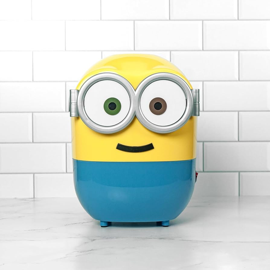 Uncanny Brands Minions Popcorn Maker - Kitchen Appliance | Amazon (US)