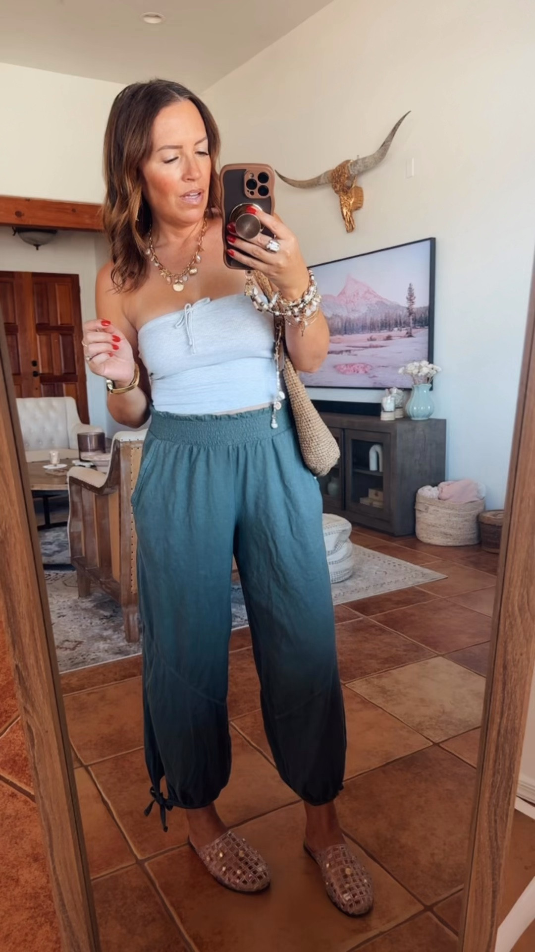 If you haven’t grabbed these Aerie pants yet do it now! Plus they are still 30% off! I’m wearing a small.

#LTKootd #LTKgrwm #LTKOver40