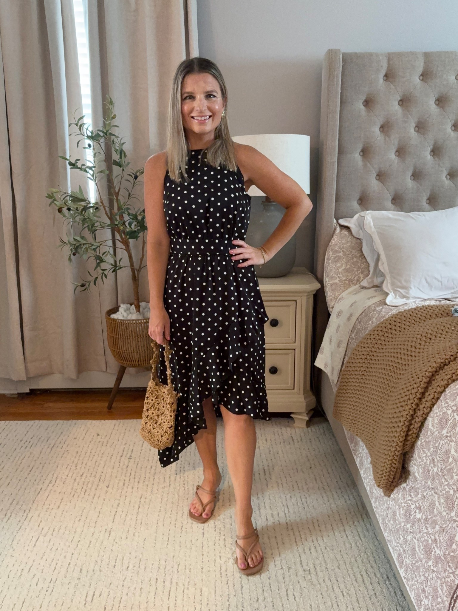 Such a pretty
Polka dot dress! Cute for a wedding guest option! 

Wearing a size small  

#LTKFindsUnder50 #LTKStyleTip #LTKPetite