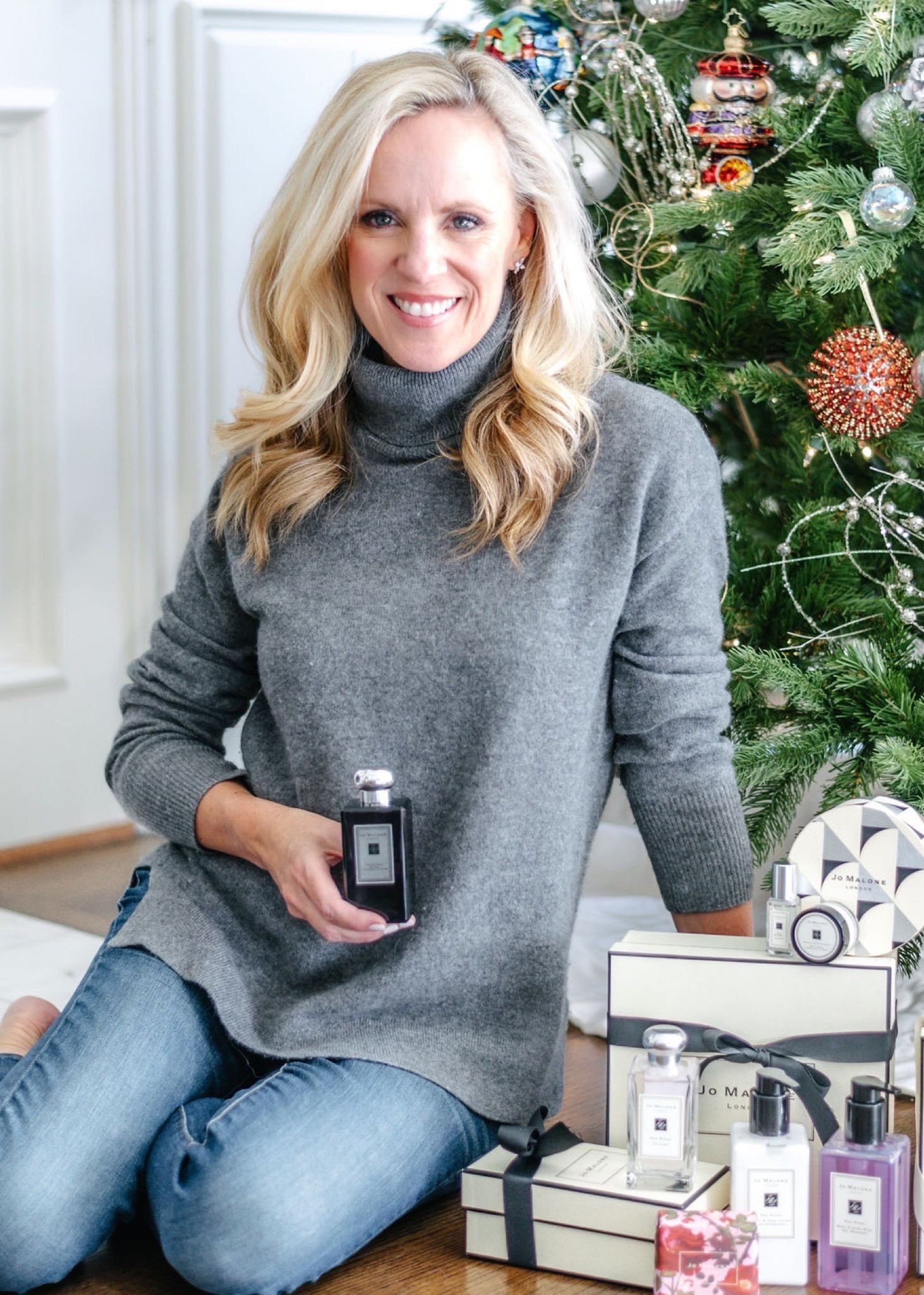 Some of my favorite gifts do give, Jo Malone fragrances, candles and soap! 

Grey turtleneck sweater & light wash jeans.

#LTKbeauty #LTKHoliday #LTKGiftGuide