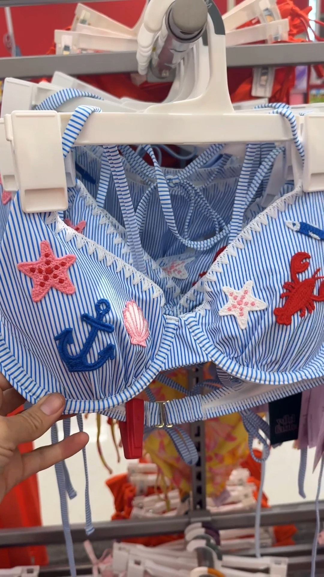 Sunny weather ahead! Beach day finds from Target! 🎯 ☀️

@target
#targetpartner
#target