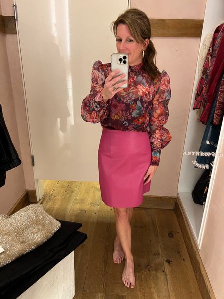 Pink is the IT color this holiday season, and we are embracing it 💯 .  Love this floral blouse paired with a pink pencil skirt….  But this blouse would also be beautiful with black, dark brown, or burgundy bottoms!

#LTKHoliday #LTKstyletip #LTKSeasonal
