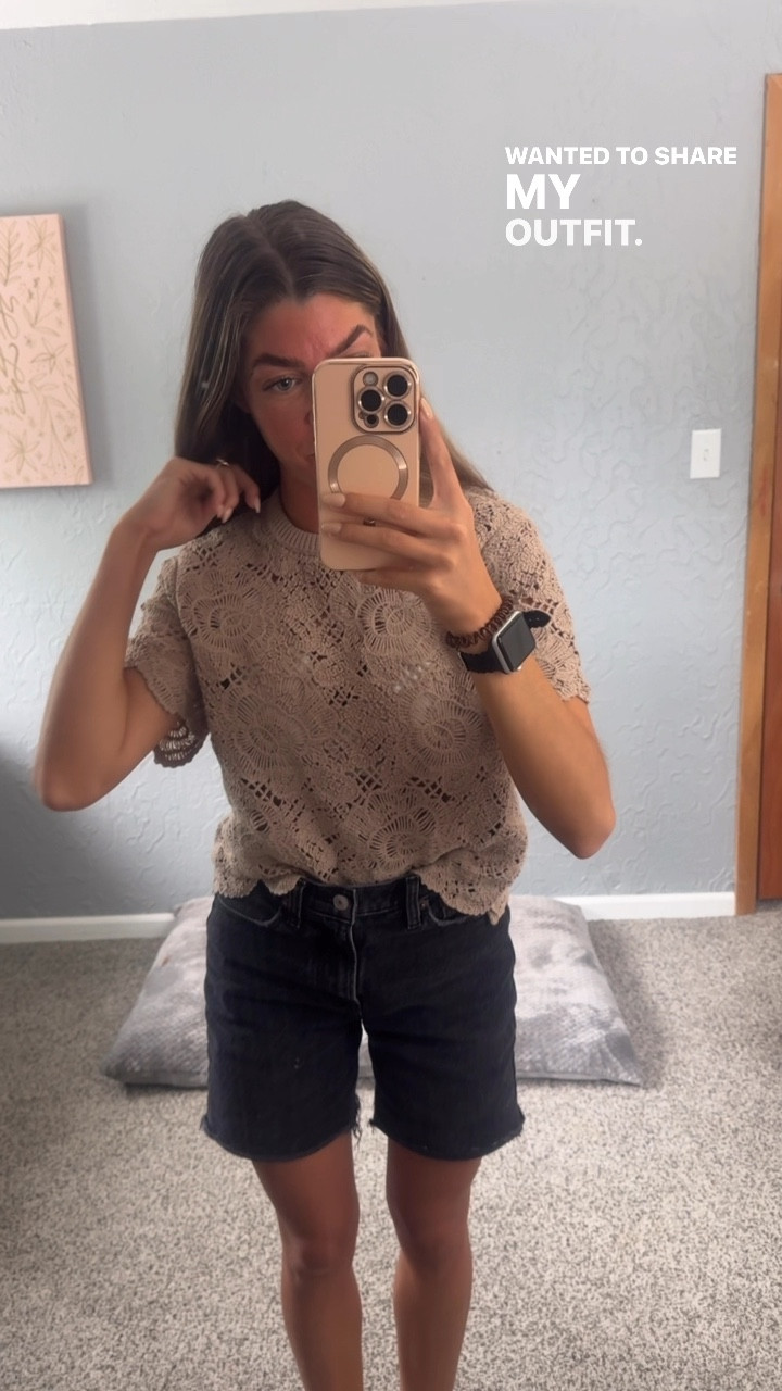 Abercrombie. Summer outfit. Simple. Casual. Neutral. Modest. Mom shorts. Dad shorts  Full coverage shorts. Warm weather.

#LTKstyletip #LTKVideo #LTKworkwear