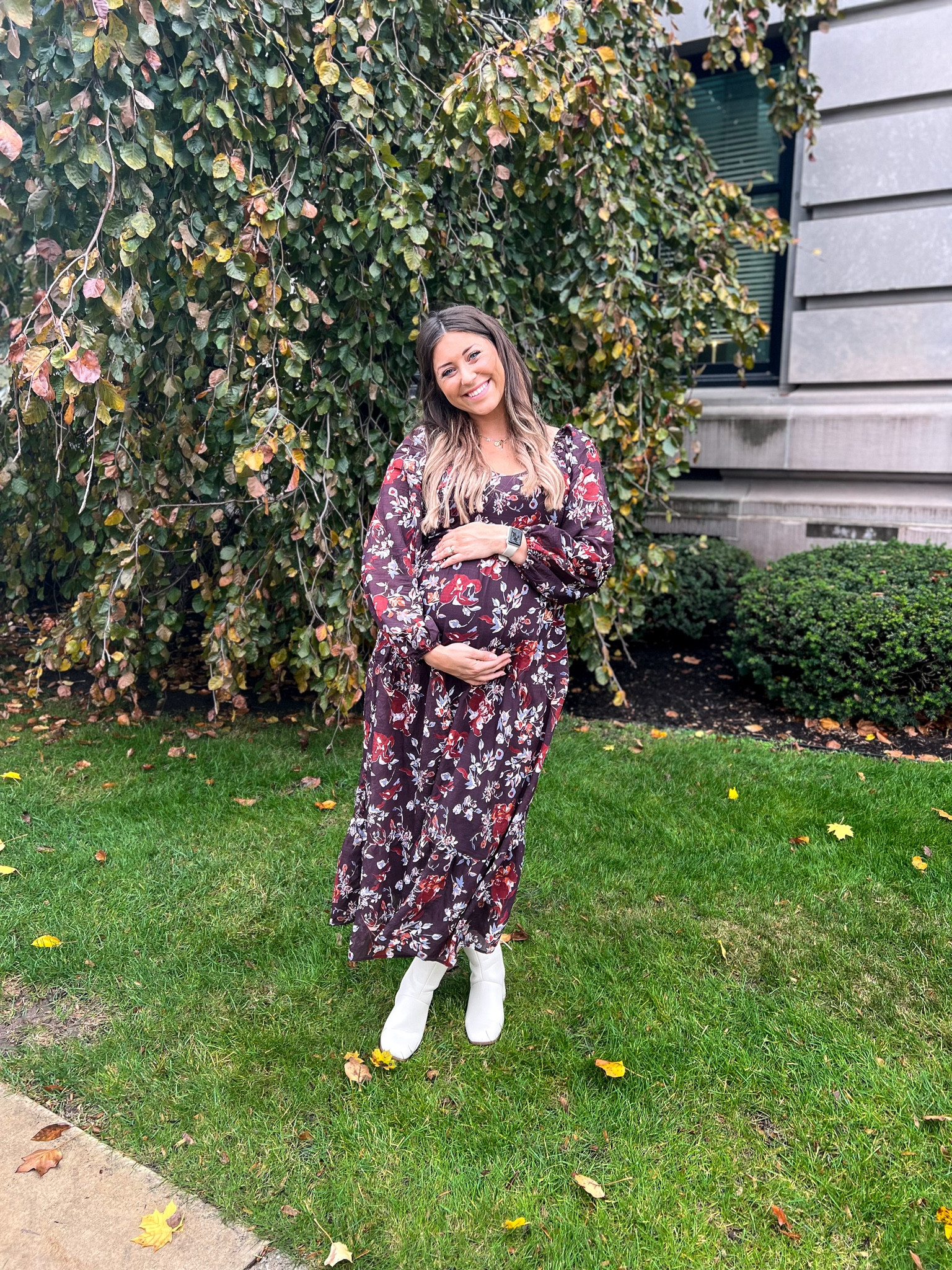 Thanksgiving maternity dress 🤎