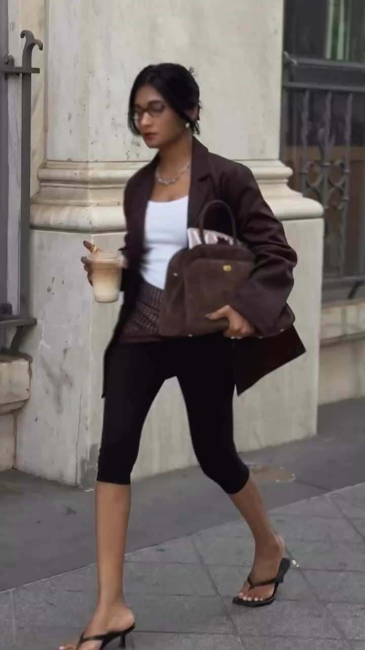 I gave in to #capris 😭

-
Trending minimal fall outfits — minimal style — nyc street style fashion influencer — american fashion influencer — us based fashion influencer — atlanta street style fashion — pinterest inspired effortless style — miu miu inspired — chic minimal outfits for fall — what to wear for fall — pinterest vacation outfit ideas — pinterest worthy fall looks — elevated basics fall outfits — suede fall — brown outfits for fall

#LTKootd #LTKHoliday #LTKgrwm