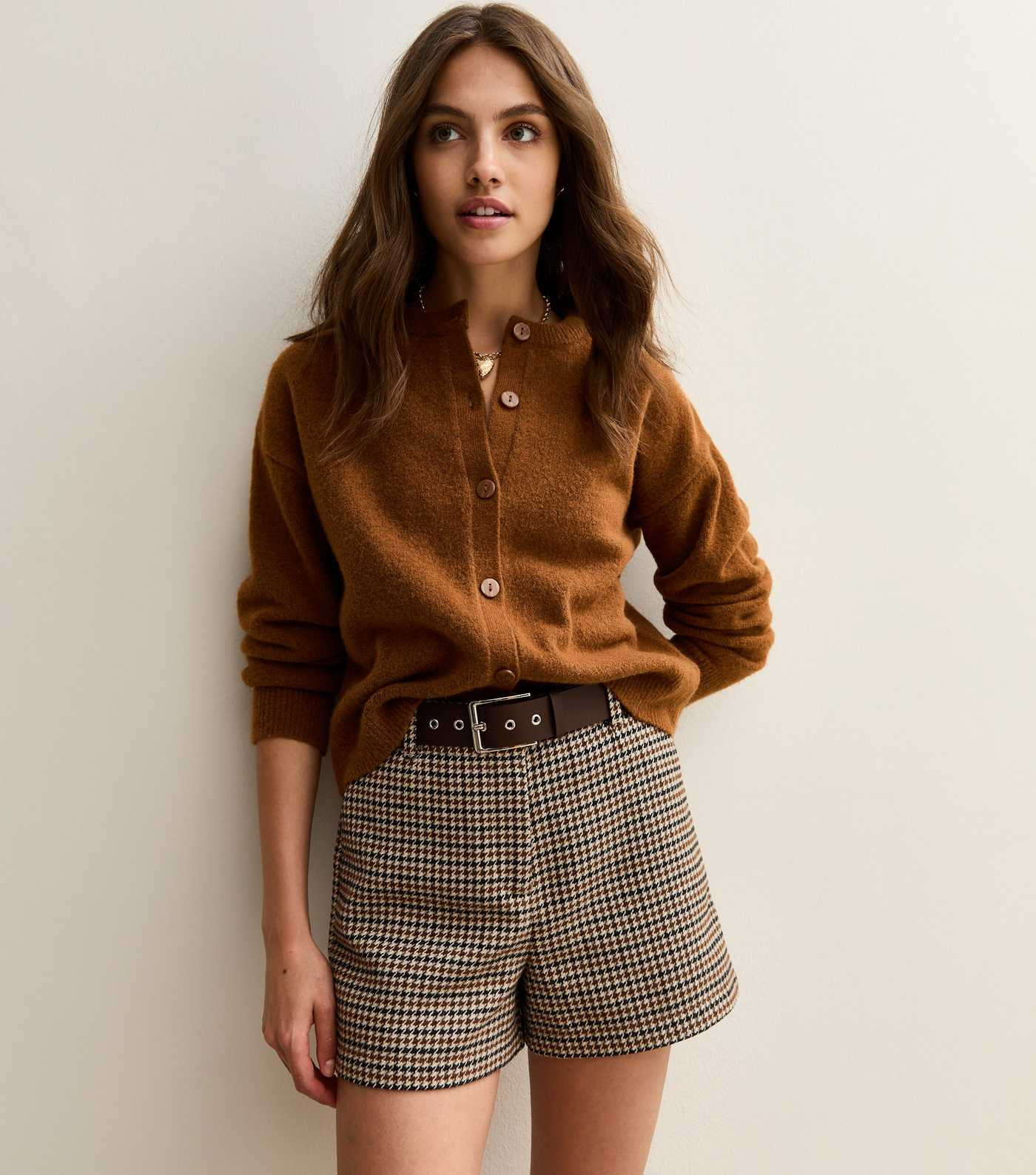 Brown Houndstooth Check Belted Shorts | New Look | New Look (UK)