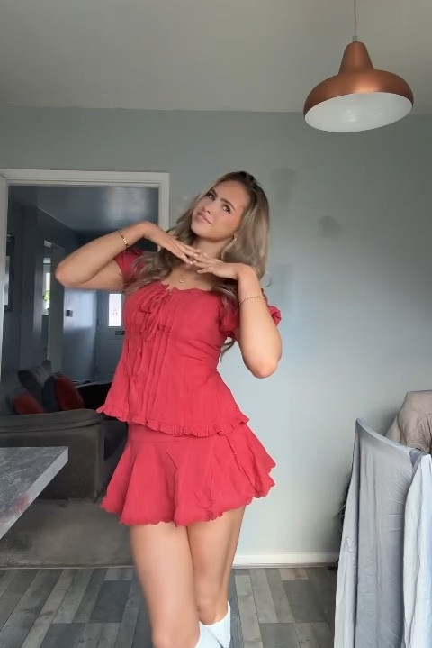 This red co ord 🫶♥️

Peppermayo red ruffle skirt and button up corset puff sleeve top, Stradivarius biker boots

#LTKuk #LTKautumn