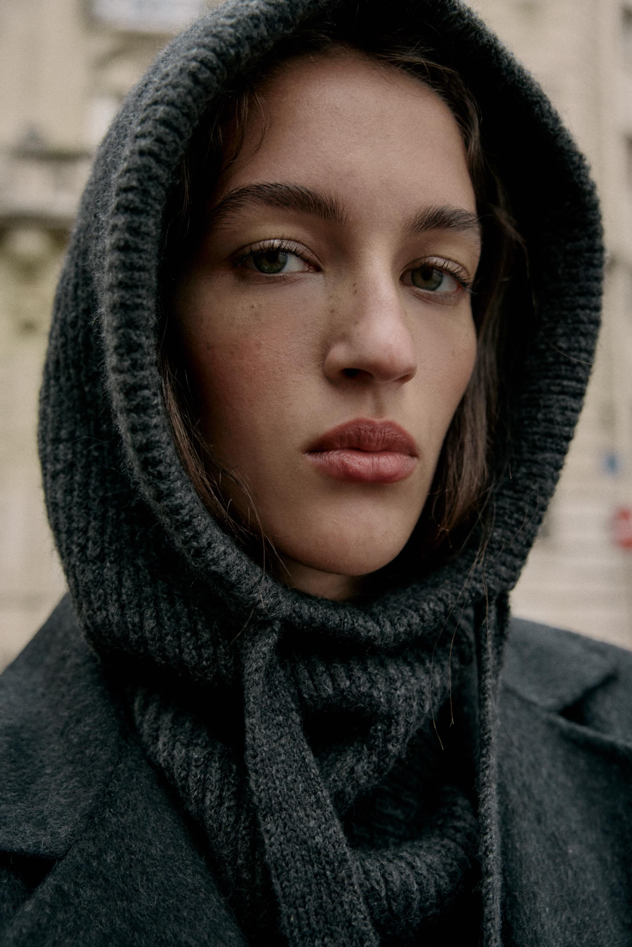 RIBBED KNIT HOOD | Zara US