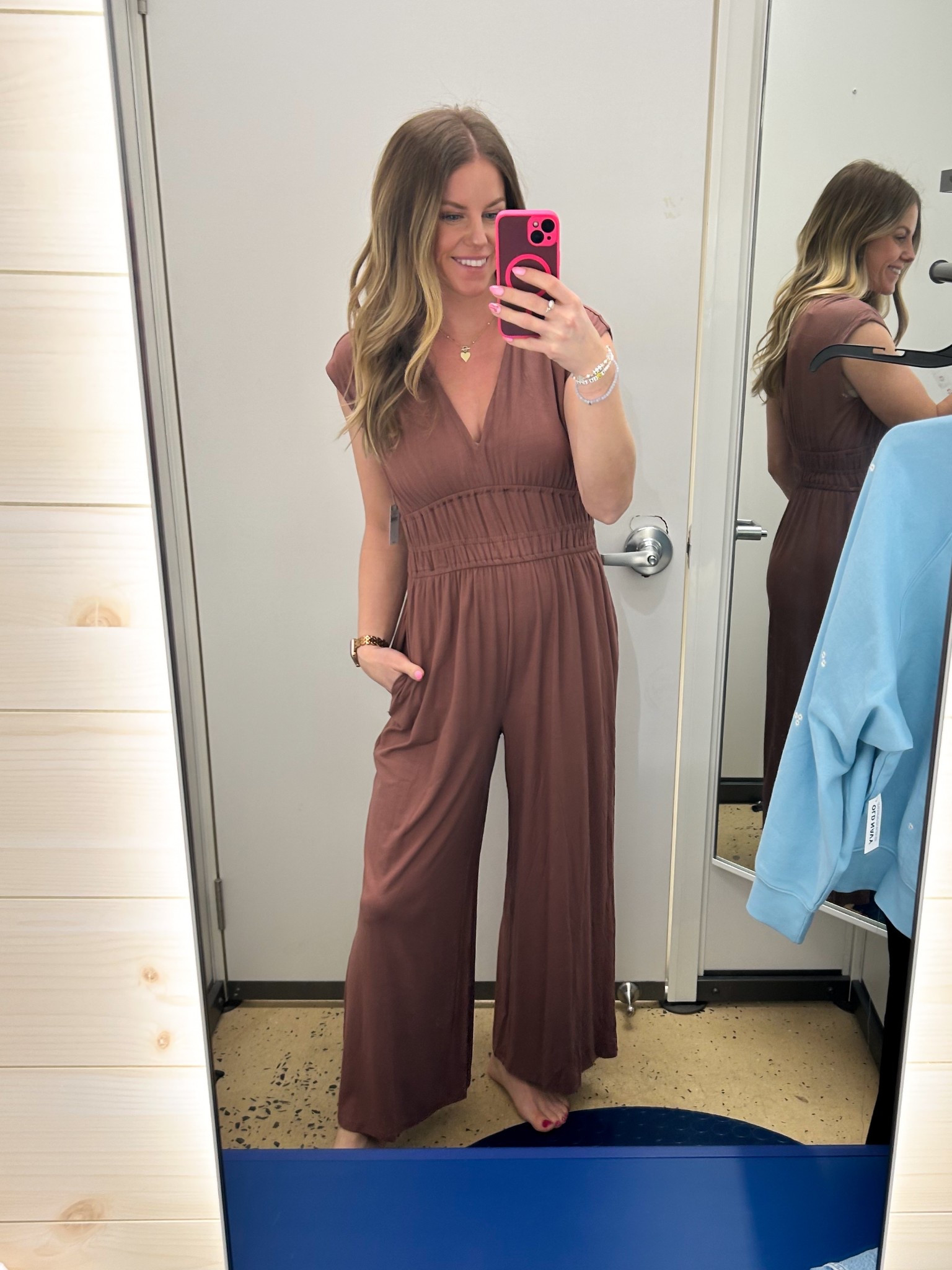 The super cute jumpsuit is currently 50% off! Wearing size small. Super comfy, the fabric feels amazing, wearing size small. available in 4 colors   


#LTKFindsUnder100 #LTKFindsUnder50 #LTKSaleAlert