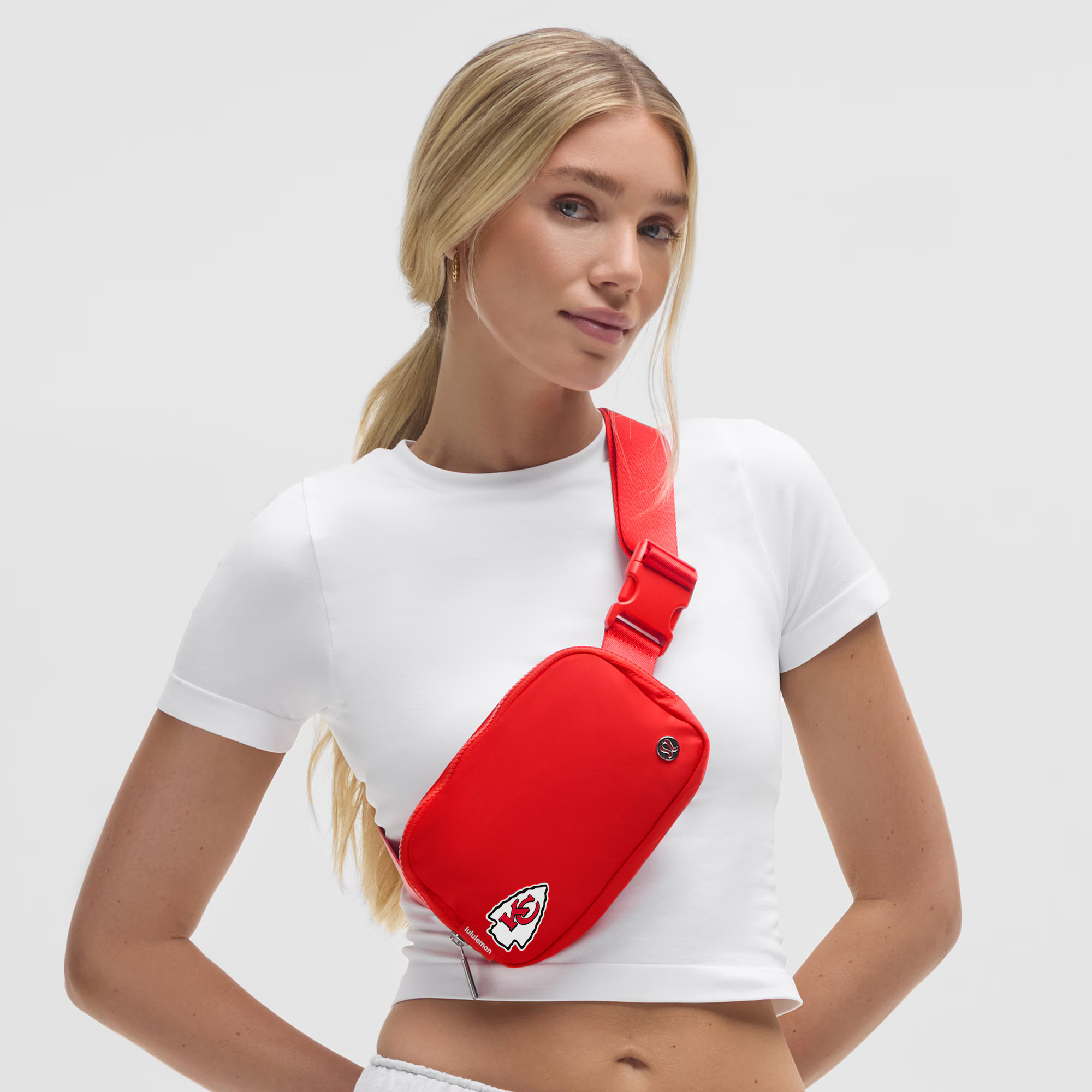 Kansas City Chiefs lululemon Everywhere Belt Bag - True Red | Fanatics