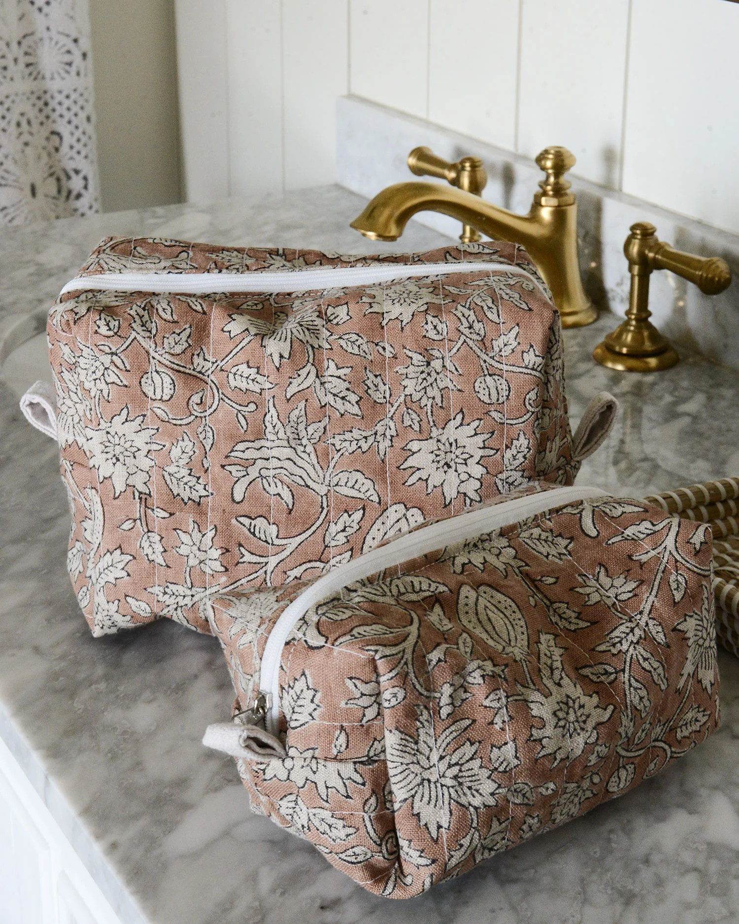 Marguerite petite pouch | with lavender and grace