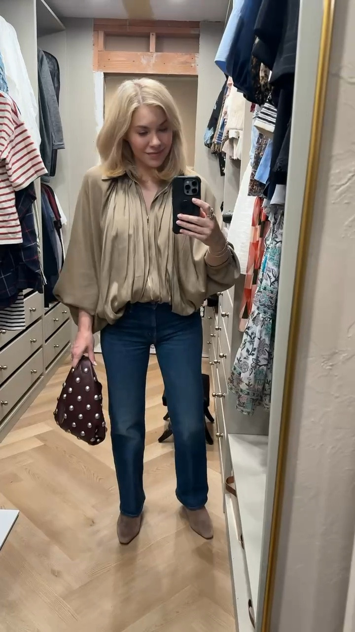 Chloe vibes top but make it Amazon 
Mother jeans 
#ltkitbag
#ltkshoecrush

#LTKFindsUnder50 

#LTKdayinmylife #LTKvlog