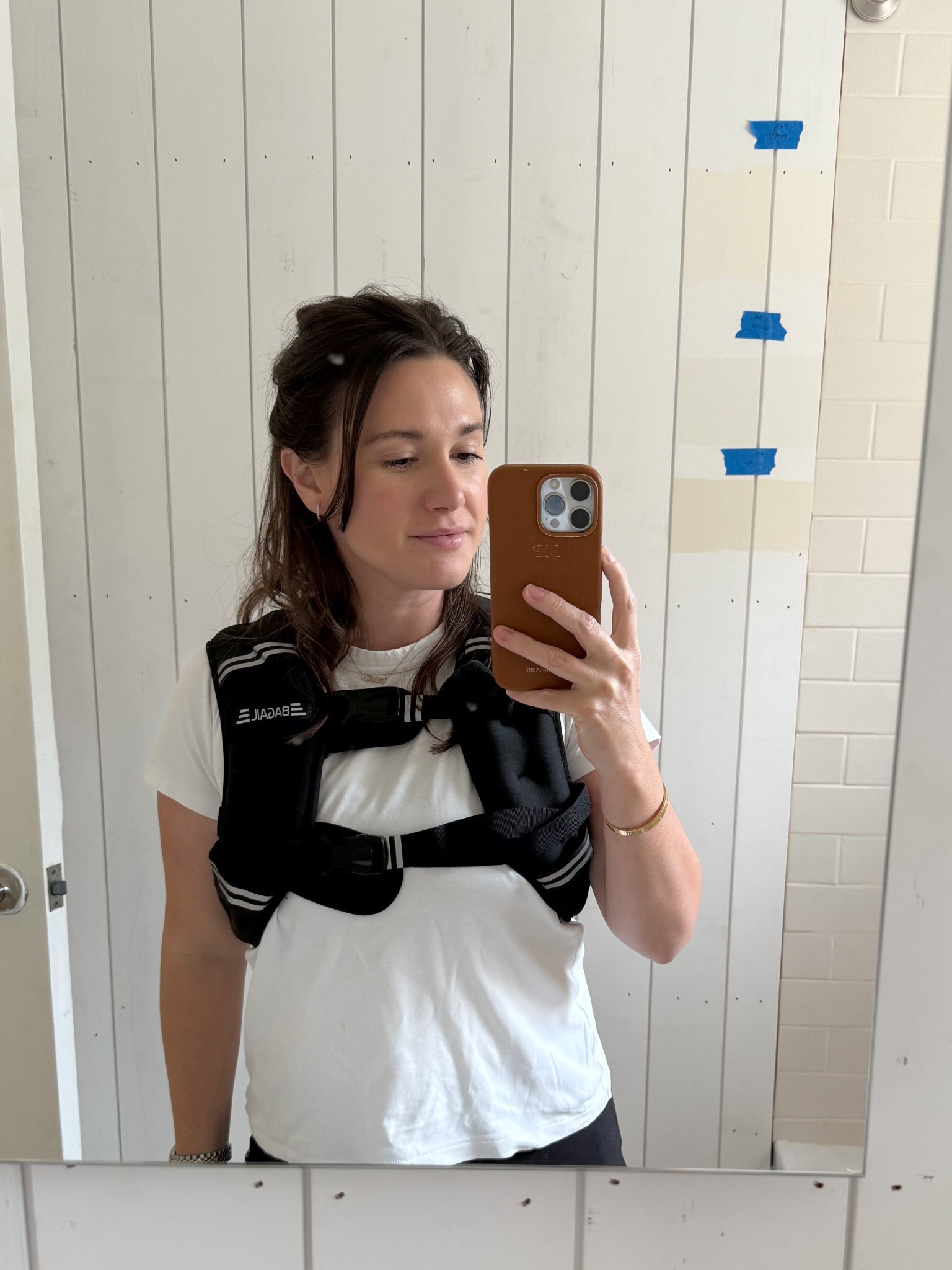 Officially “that girl” with a weighted vest for walking. Anything to help with the last bit of pregnancy weight. Also, Florida bathroom reno in progress 🌴

#LTKSummerEdit #LTKActive